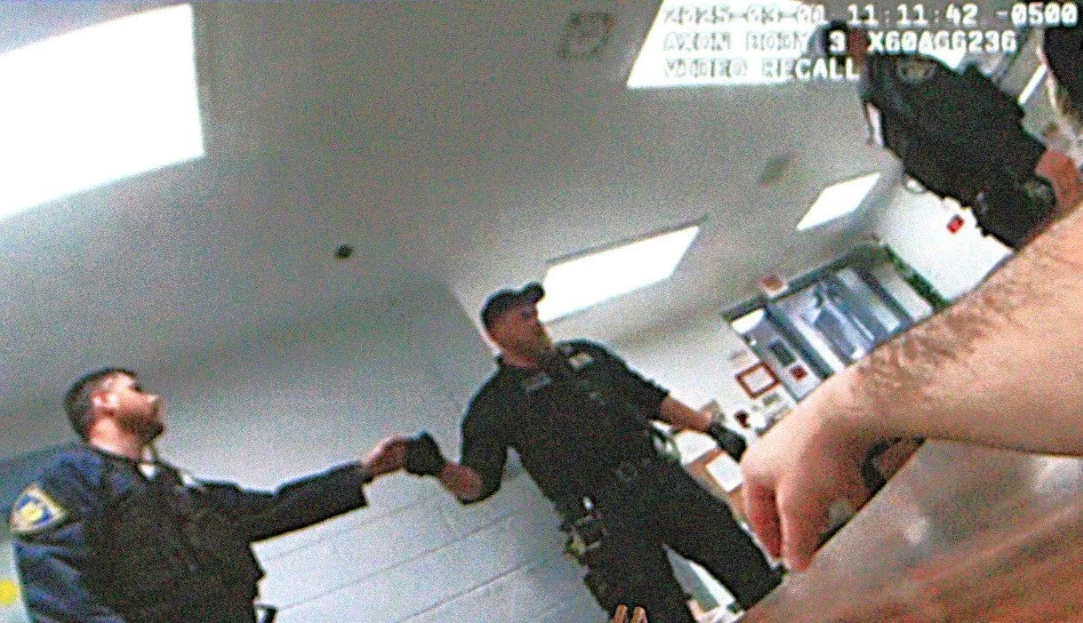 JURY GETS CASE OF WHITE PRISON GUARD CHARGED WITH MURDERING BLACK HARLEM MAN IN UPSTATE NY PRISON