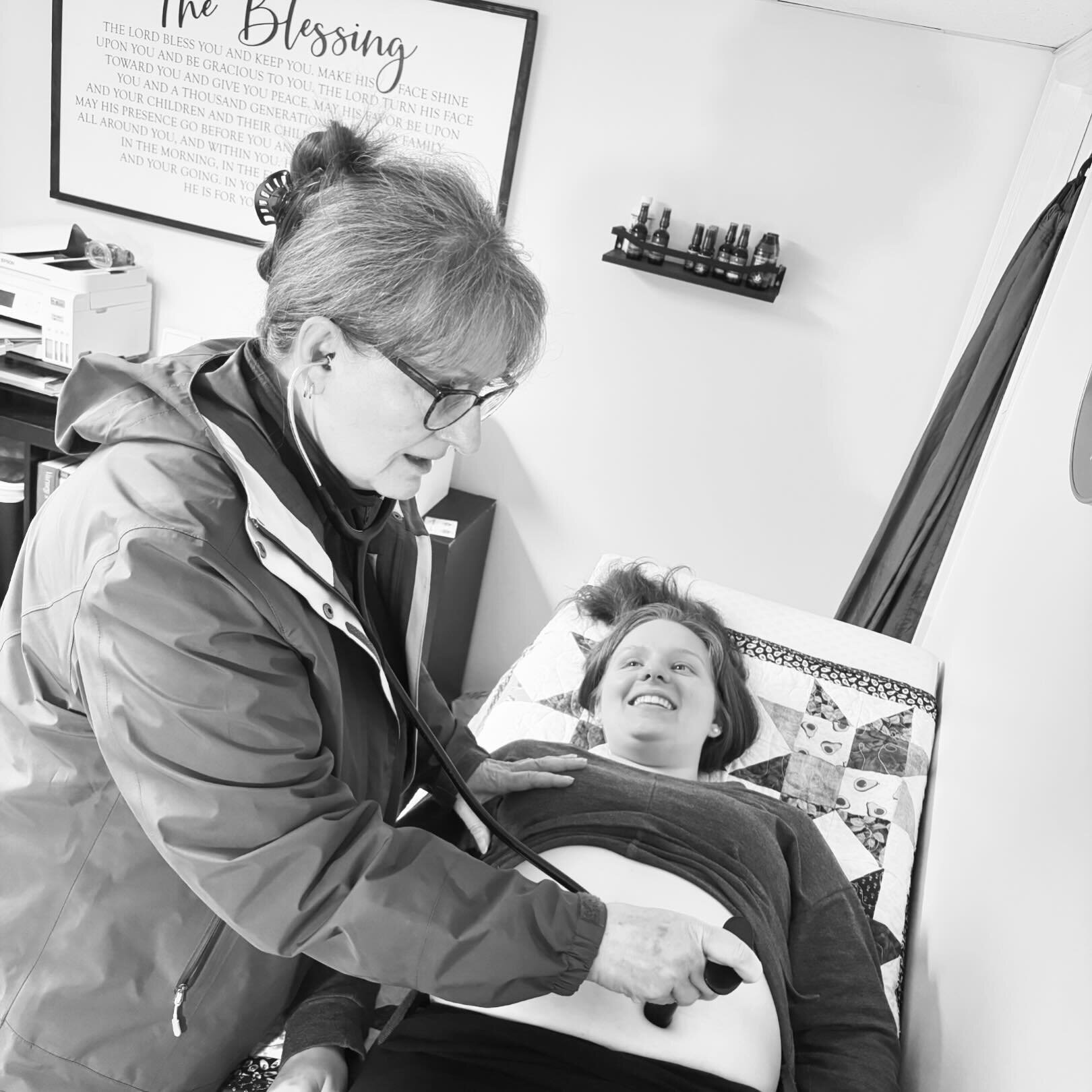 I&rsquo;ve said that I love when family gets involved in the prenatal care. Today, this first time grandmother learned how to find her grandbaby&rsquo;s heart rate with a fetoscope. 

Mamas, it&rsquo;s vitally important that you have good support thr