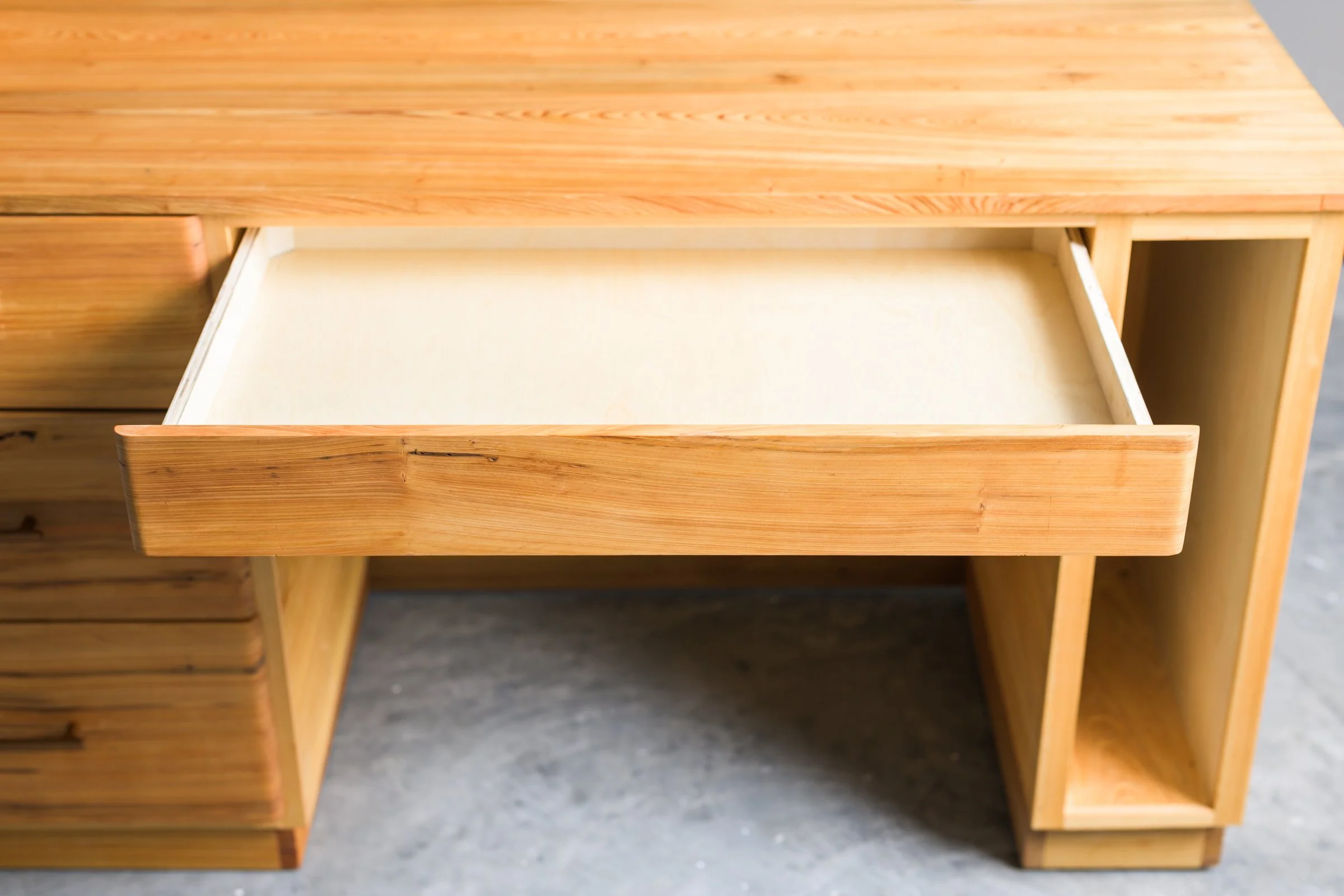 burnt-canoe-studio-custom-cypress-reception-desk-08.jpg