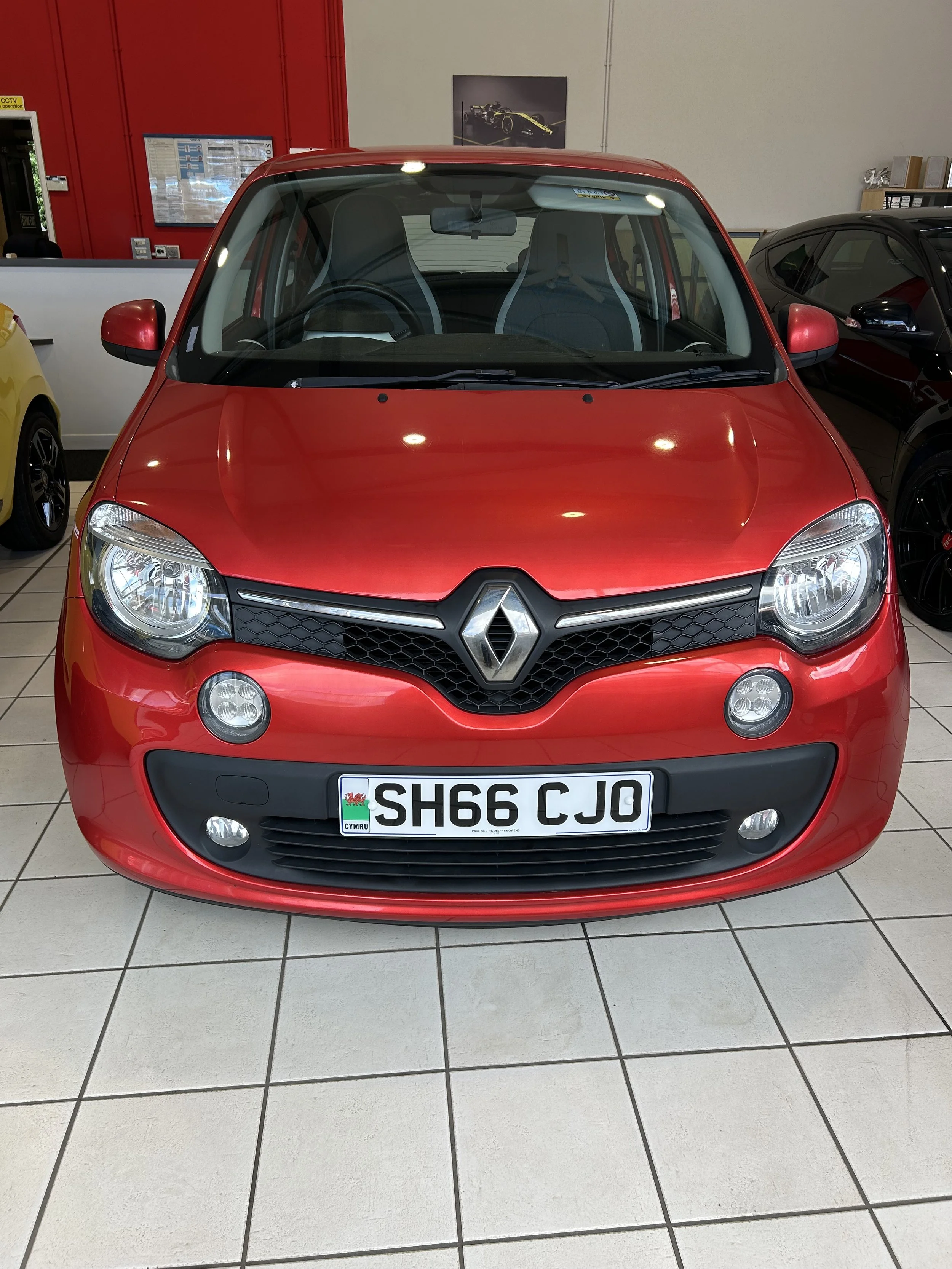 SH66 twingo front.jpeg