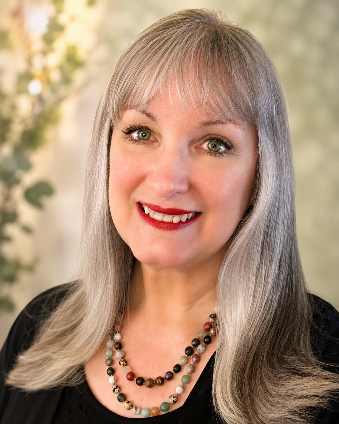 Dawn Kinzer Author Headshot
