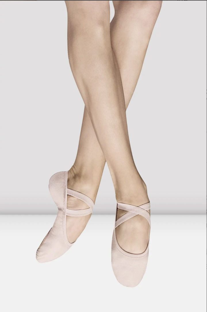 Capezio Daisy 205 Full Sole Beginner Ballet Slippers in Ballet Pink