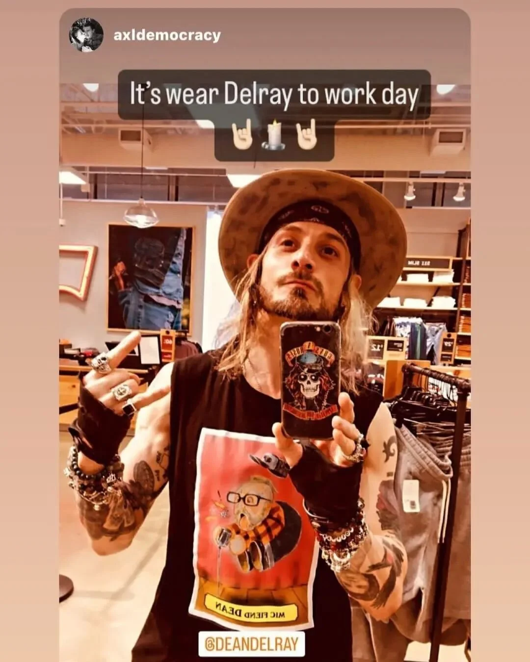 people out wearing my art on 🔥 @deandelray merch. Thanks for posting @axldemocracy ! #deandelray #garbagepailkids #gpk #comedy