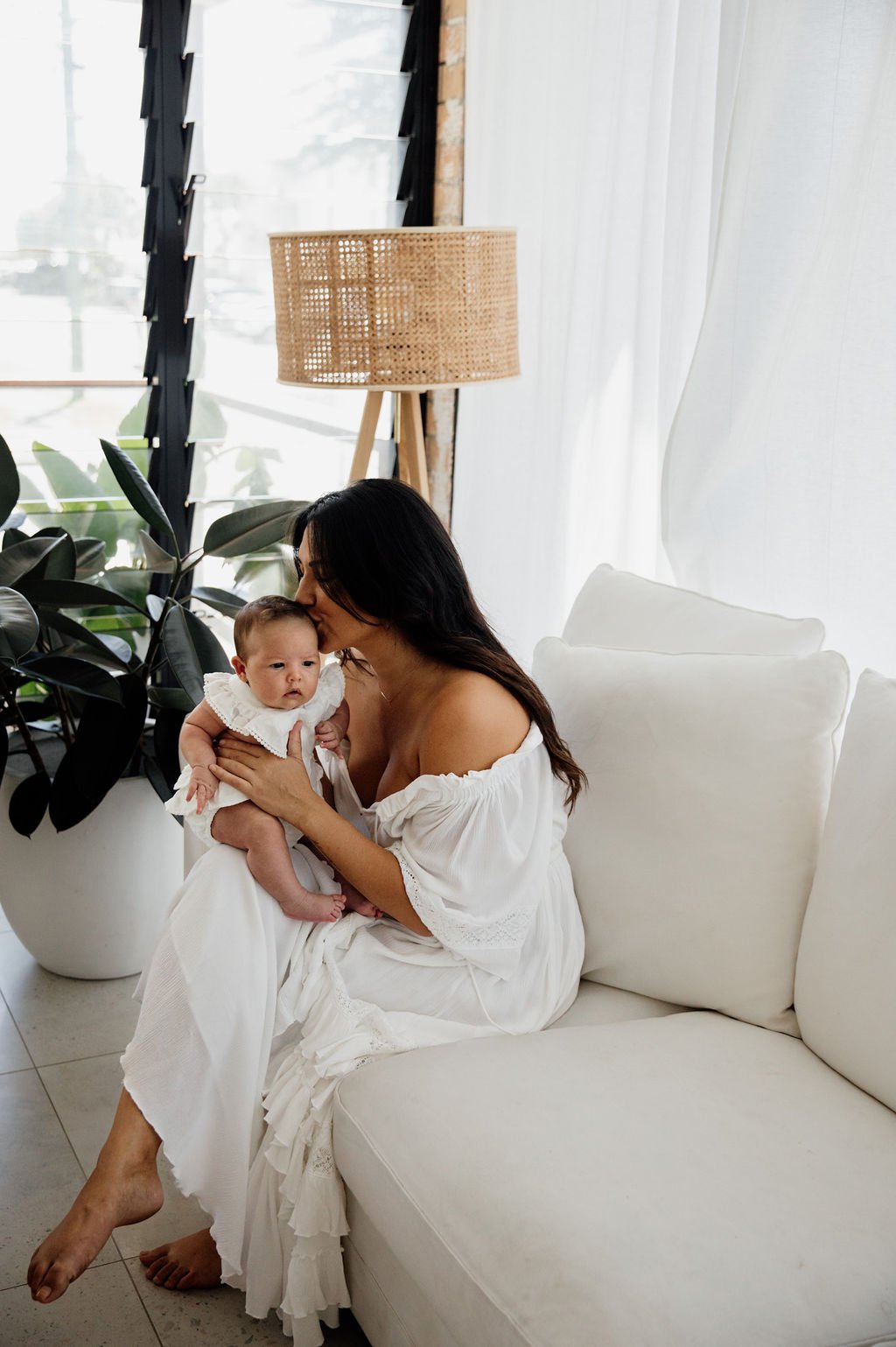 mother and baby at home by Gold Coast newborn photographer