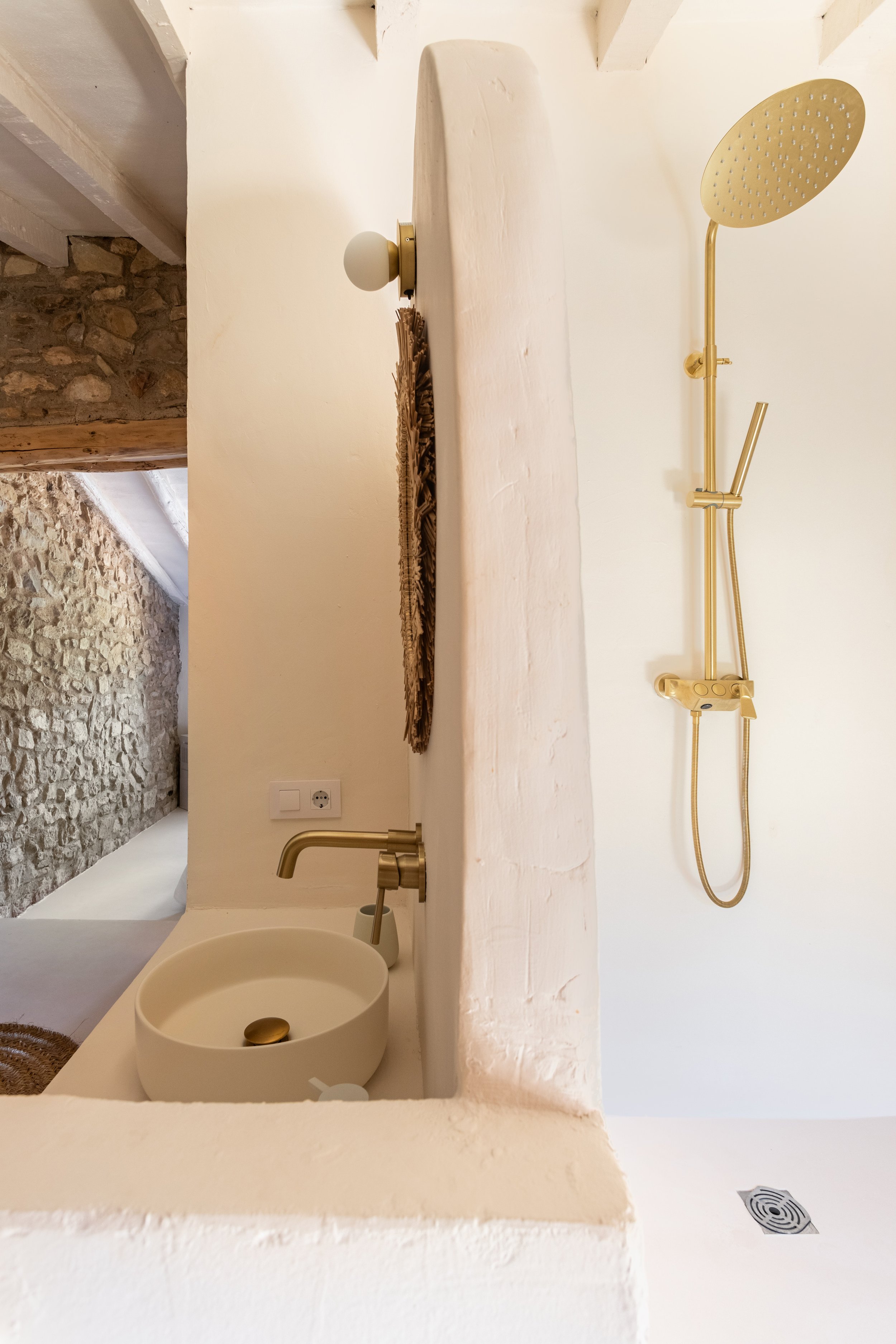 Airbnb Mini Suite Bath 2.jpeg