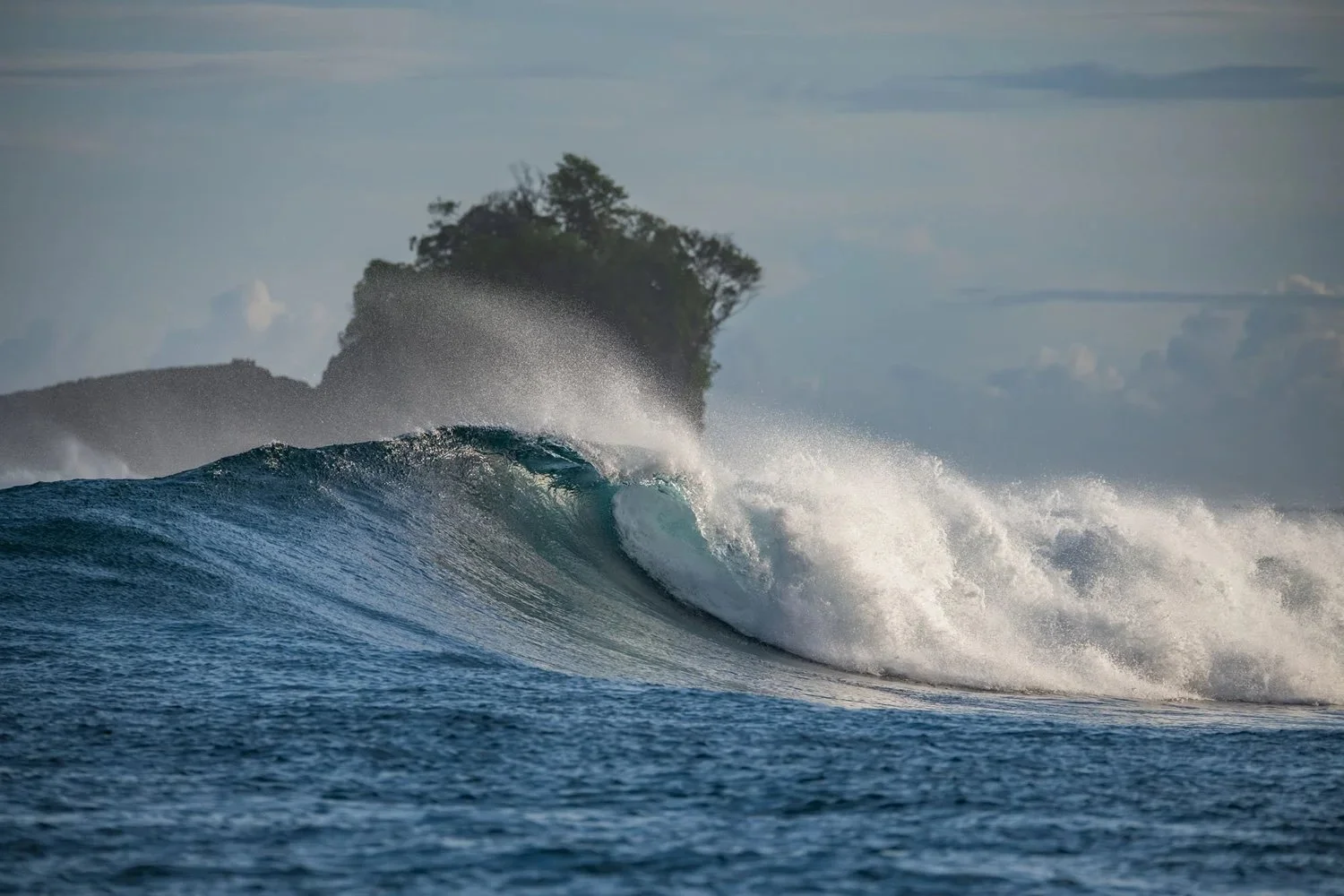 Spot check

The Shoe
Situated just around the corner from Mishos this peeling right is a fun walled wave with a good tube on the right conditions. 
Size Range | 3-8ft+ 
Surfer Ability | Beginner to Advanced

Trips Available : 
- April 27 - May 9
- Ma
