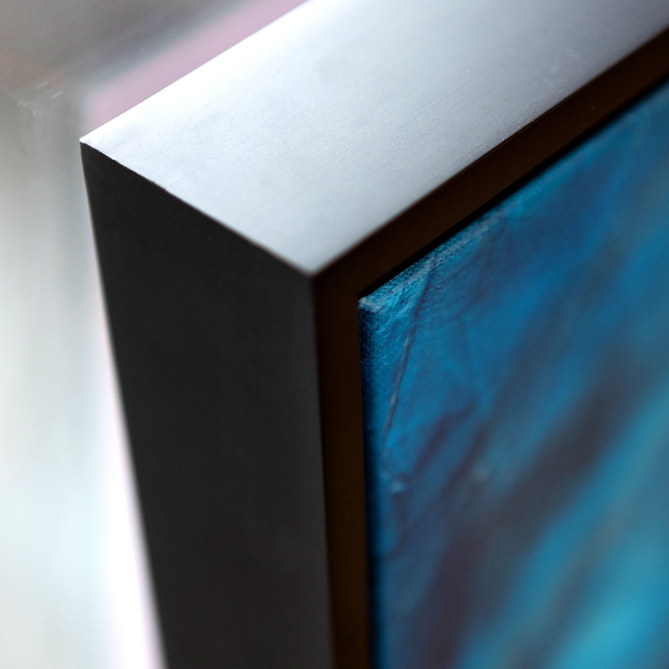 Floater Frame Corner