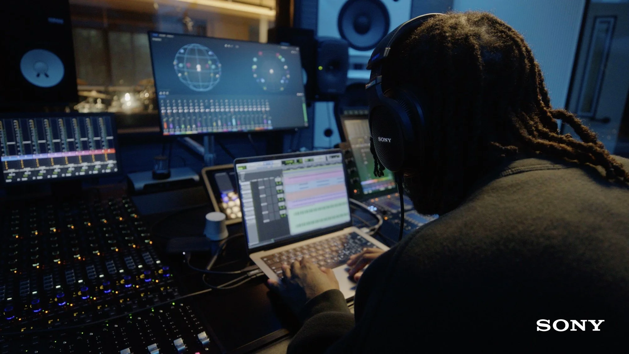 Sony headphones still 10.jpg