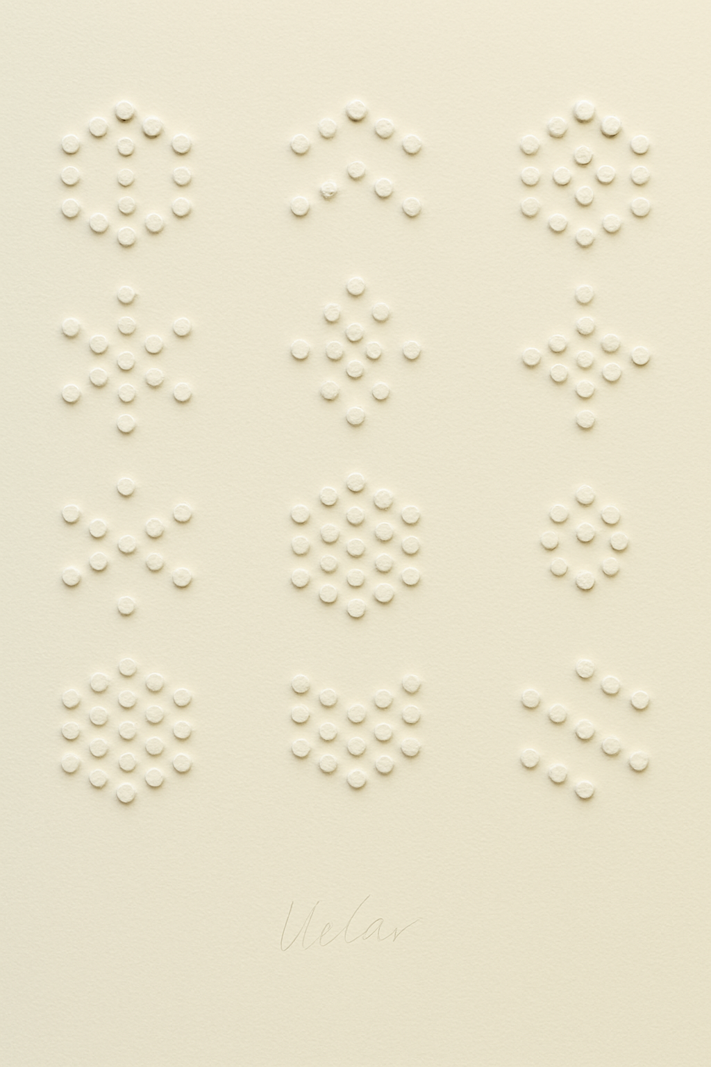 Géométrie en relief sur papier.png