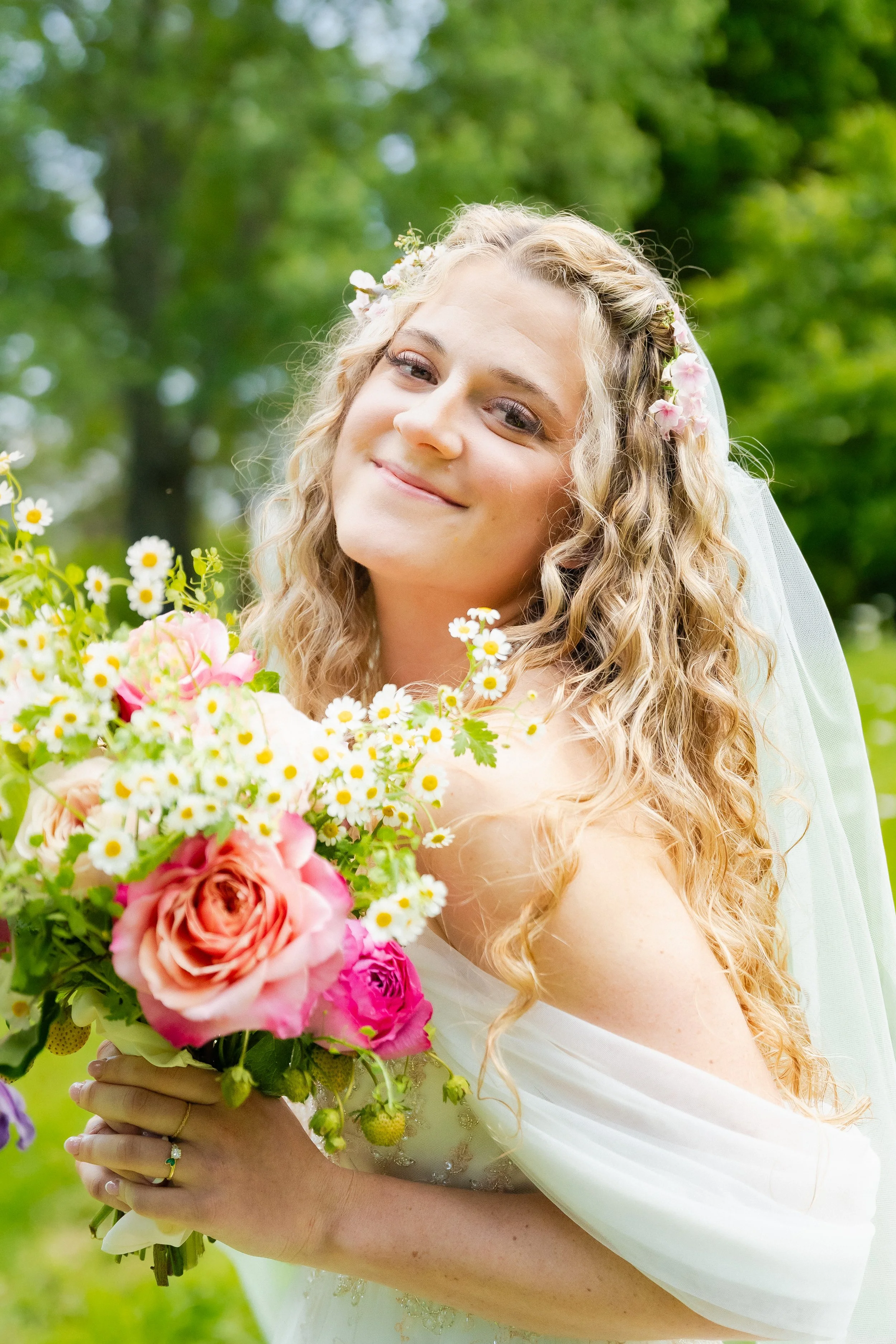 K+B_FinalWeddingGallery_5-17-25_SoggyDoggyFarm_Shephardstown- Photo_Video_Western_Maryland_Frederick_Hagerstown_West_Virginia_Weddings_Peyton_Olivia_Studios_POS_2025-232.jpg