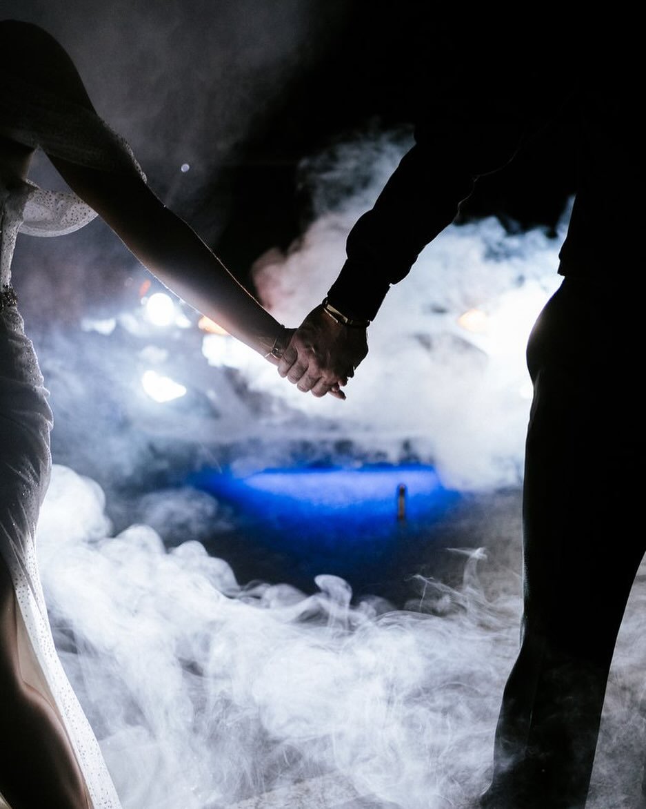 Late night smoke bomb photos at a wedding?? I want to do more of these!
