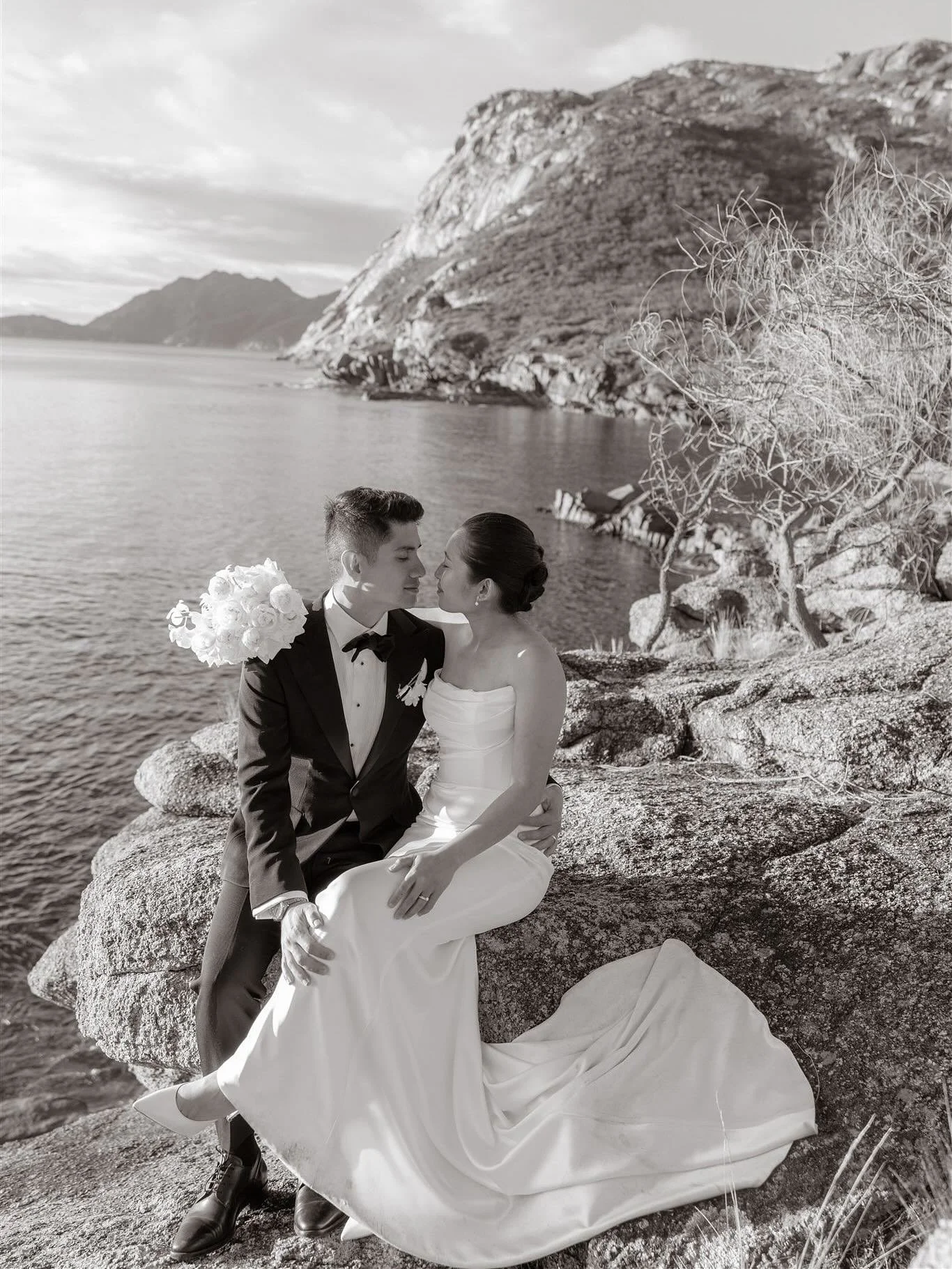 Hanalie & Robert’s dream wedding day @piermont 
Team 🔥
Photography & film @heartandcolour_photography 
Celebrant @islandcelebrant 
Flowers @gypdarling_ 
Music @xosounds.co 
Hair @hair_by_amelia___ 
Makeup @jacquibradfieldmakeup 
Stati