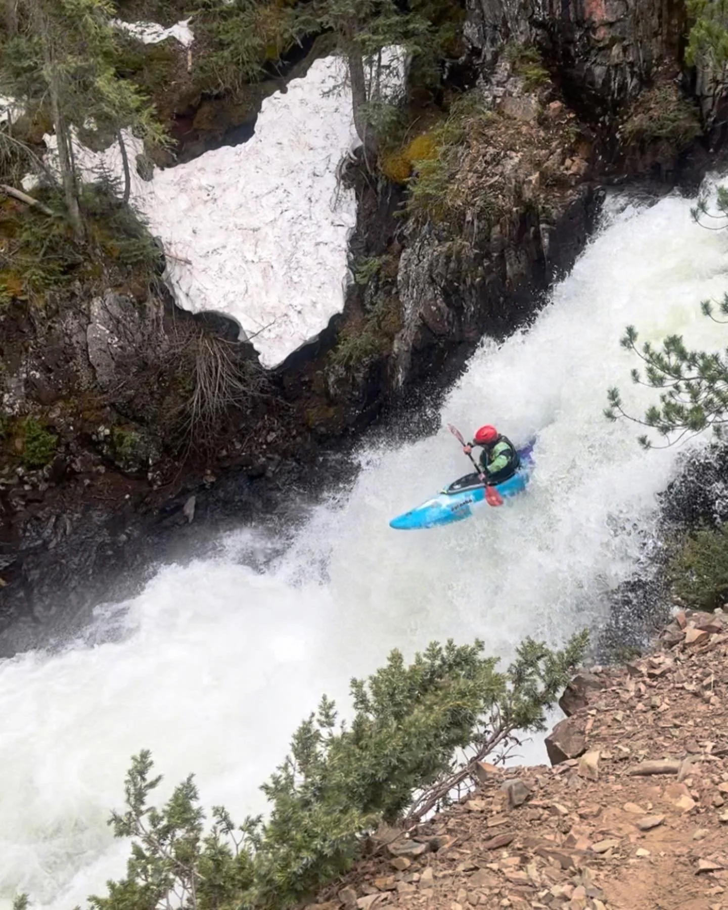 dave-bumgarner-kayaking-on-whitewater.JPG