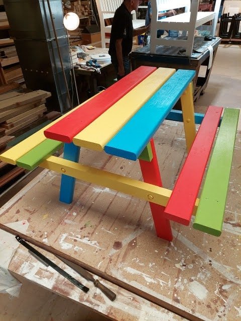 Kid's size pine bench painted