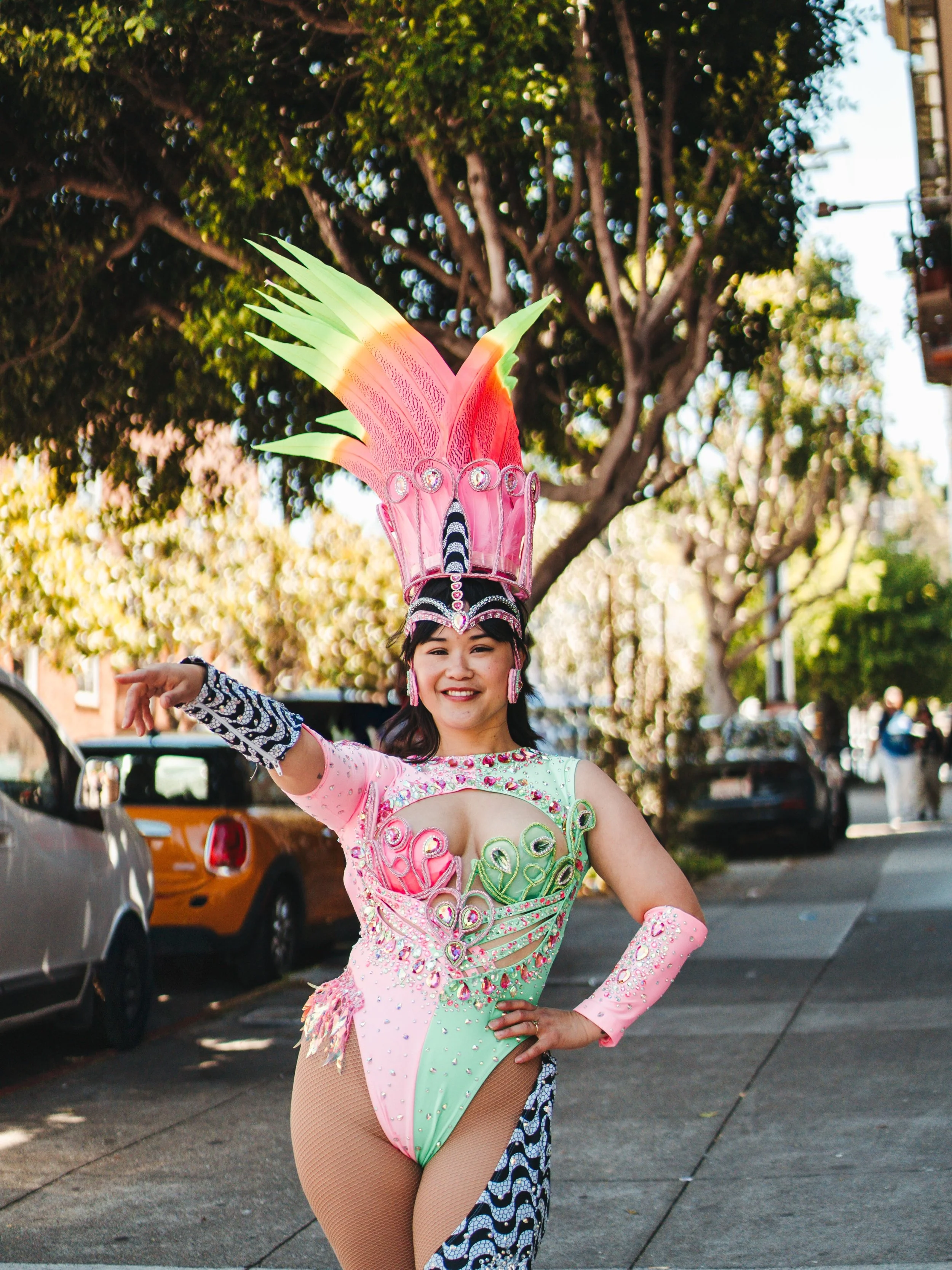 Beautiful Shots🤩🩷💚
Photo Credit: @mariordzmedia 
Costumes: @brazilcarnivalshop 

Lisa&rsquo;s exhibit of her past photos of Sambax&eacute; in SF Carnaval is open now at in the YouthArtExchange main gallery at La Fenix Studios, 1950 Mission St. @16