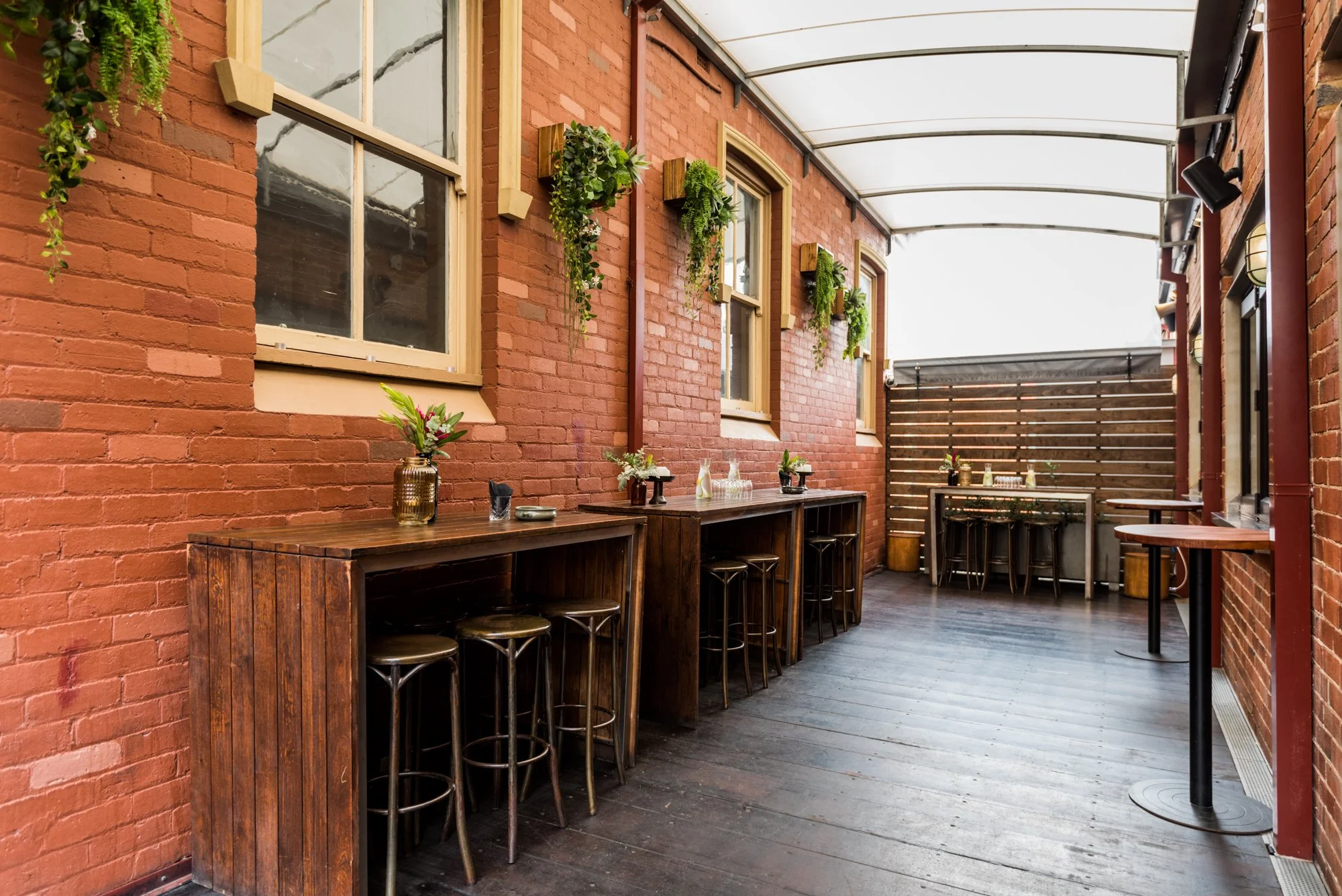 ST_UNDERCOVER TERRACE NEW.jpg