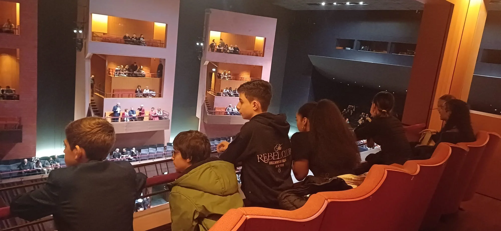 7G3: Ausfluch an d'Philharmonie