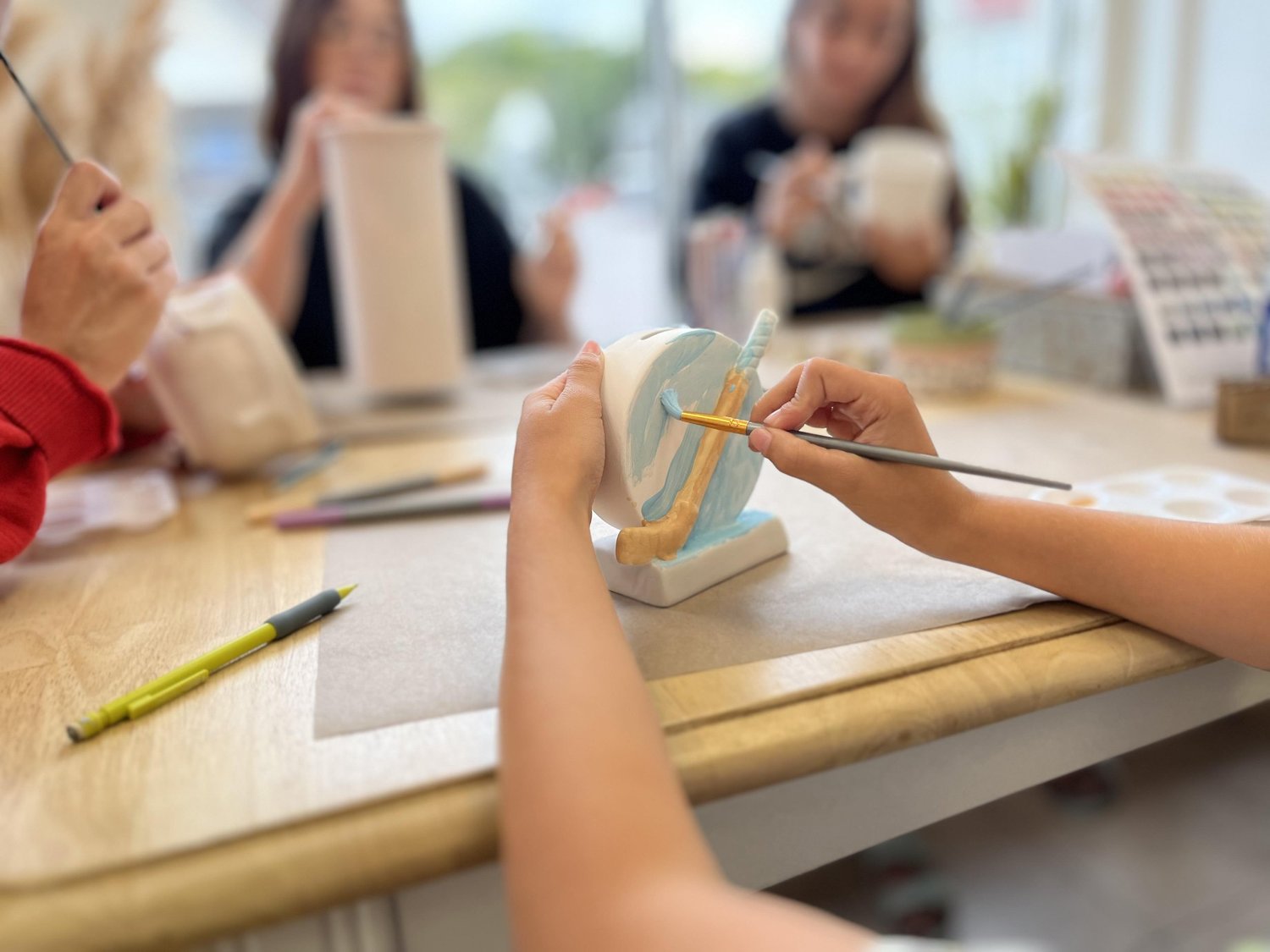 Café-céramique et poterie artisanale | Céramuze Atelier Créatif