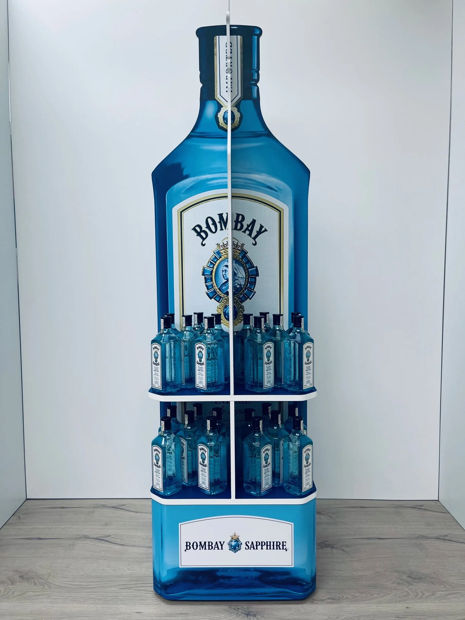 Bombay Sapphire POS View 1 Bottle Layout A.JPG
