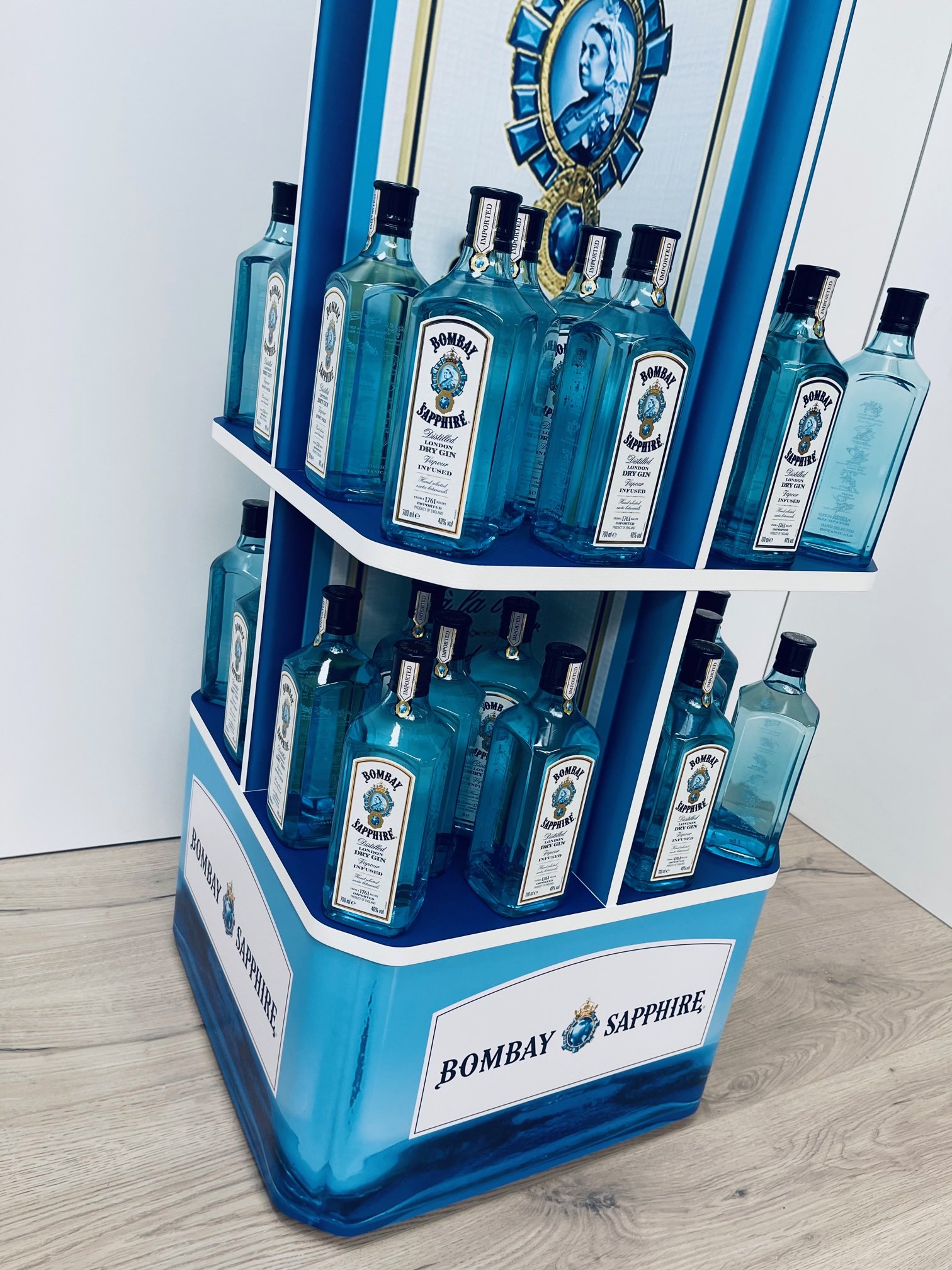 Bombay Sapphire POS View 3 Bottle Layout B.JPG