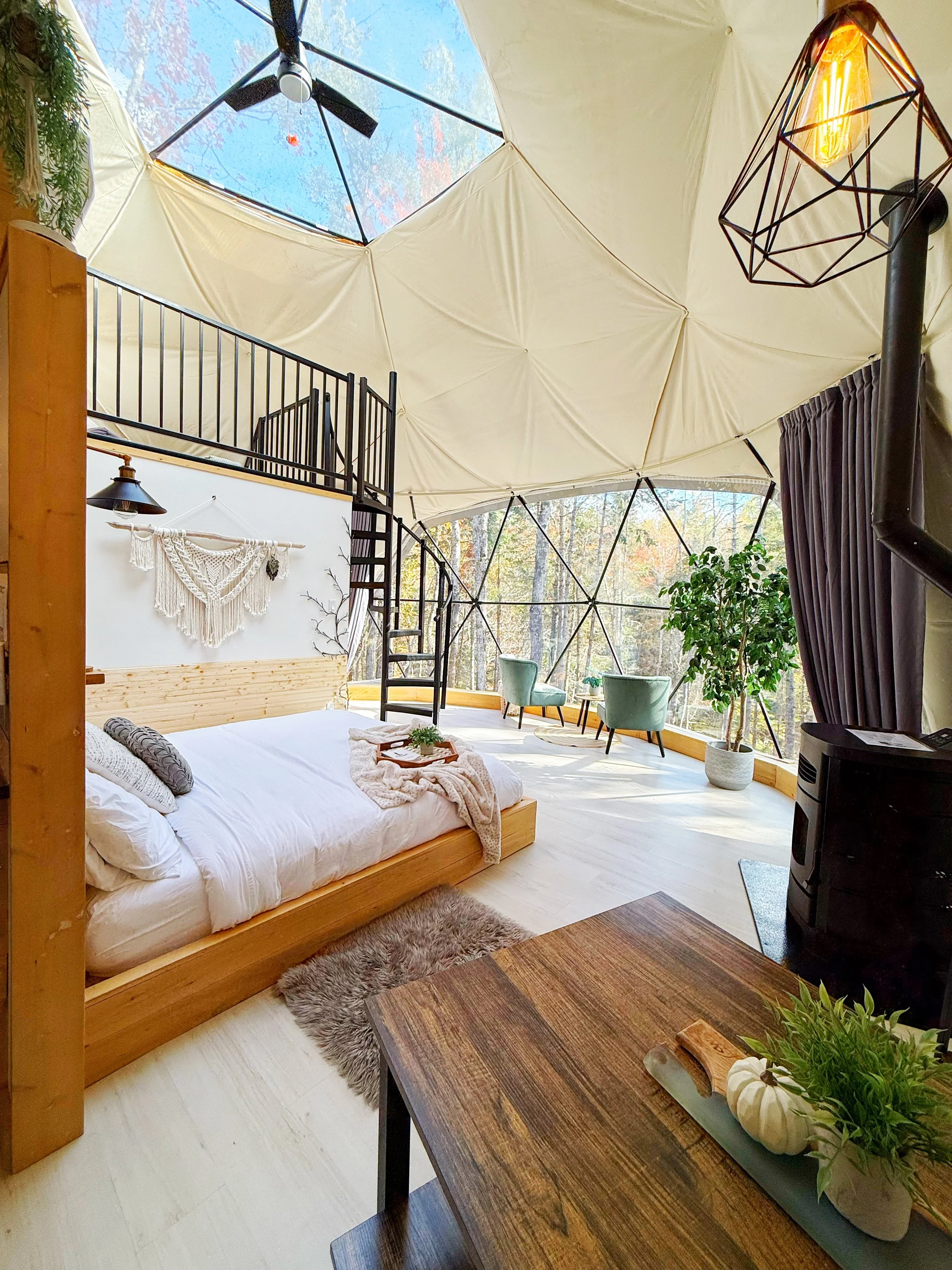 Main floor - King Bed