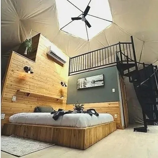 Main floor - King bed