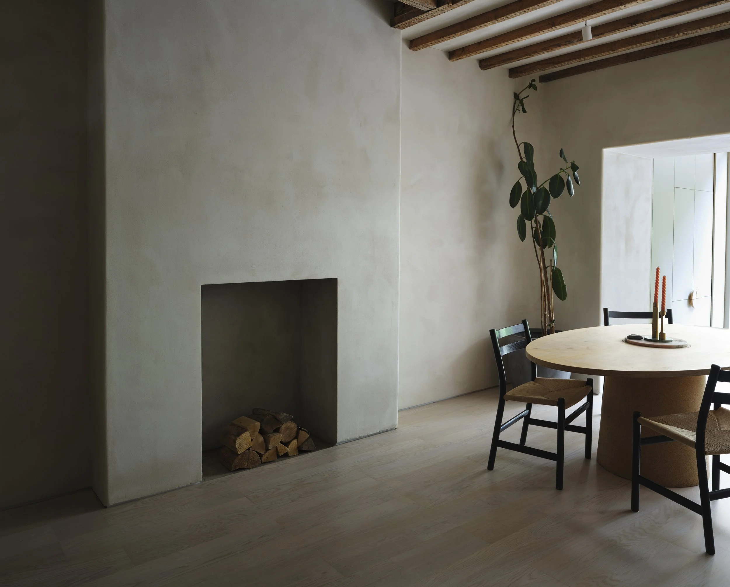 3513970000_ROOMSHOT_WOOD_TEGOLA HAMPSTEAD_COCONUT CREAM_ret.jpg