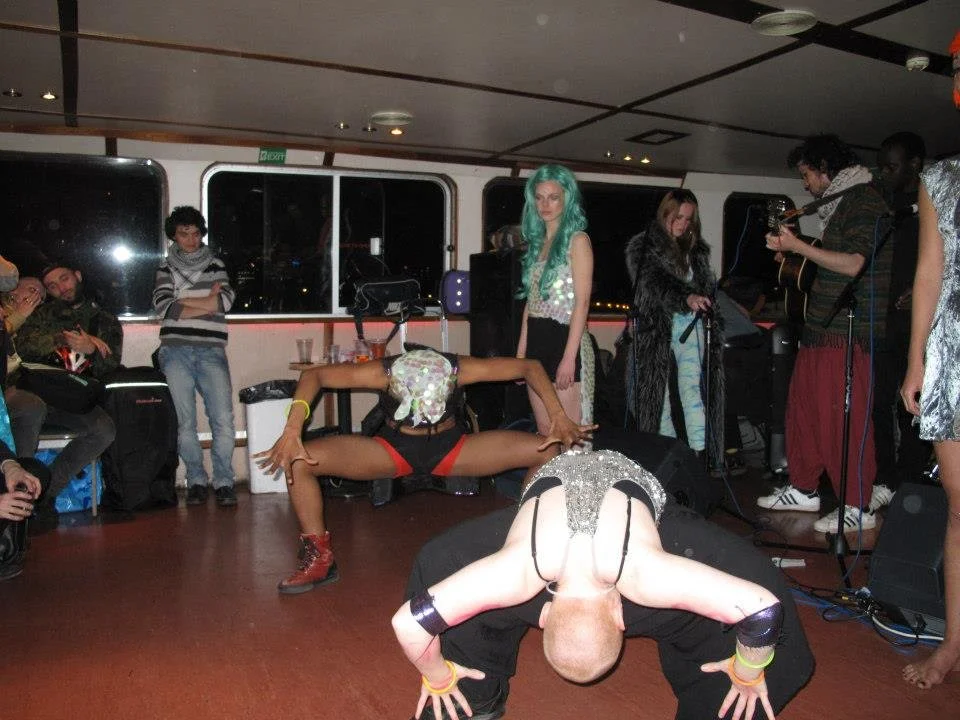 dancers pirate radioi 5.jpg