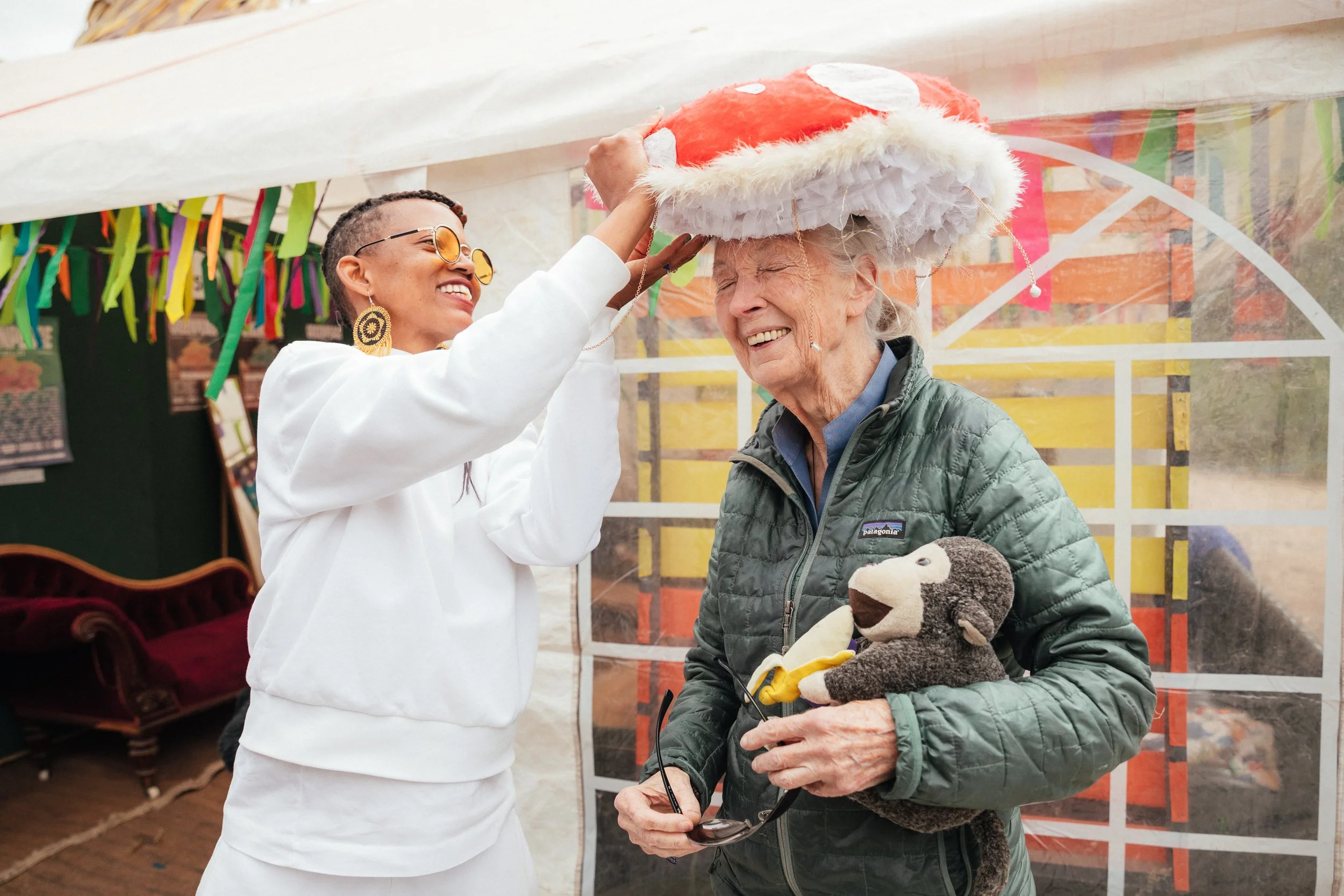 Scissors Glastonbury 24-137.jpg
