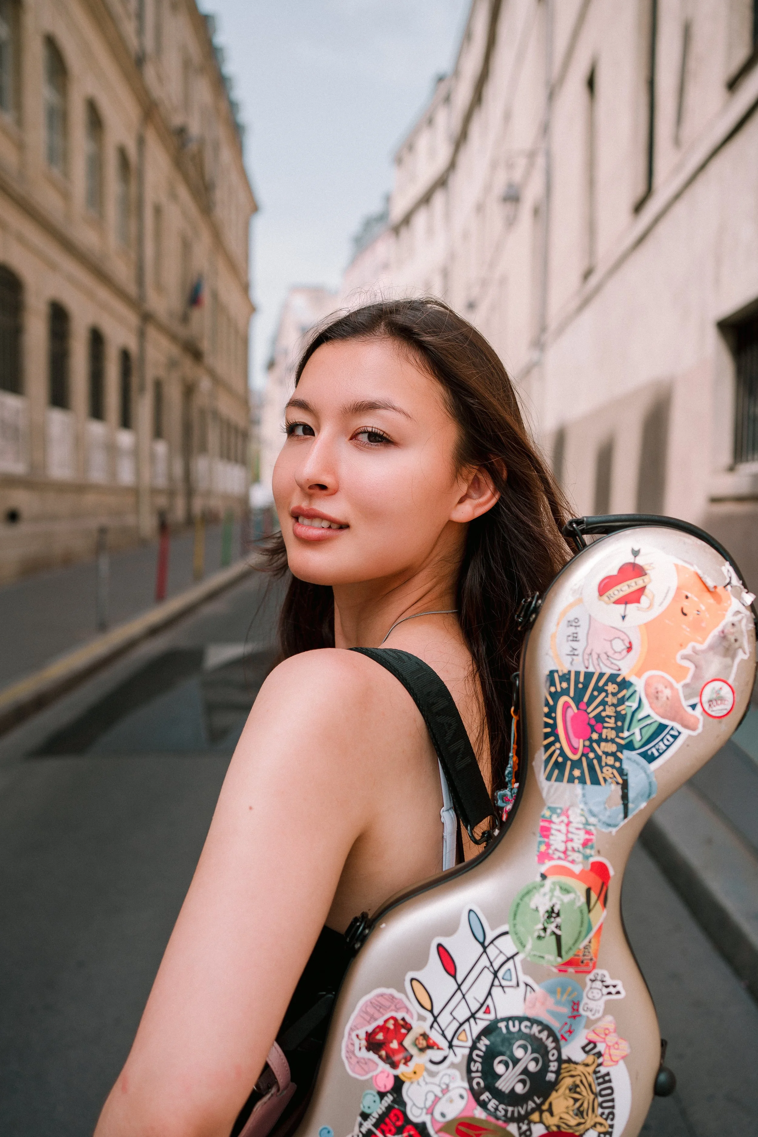 claire-boudreau-canadian-violinist-paris-portrait 8.jpg