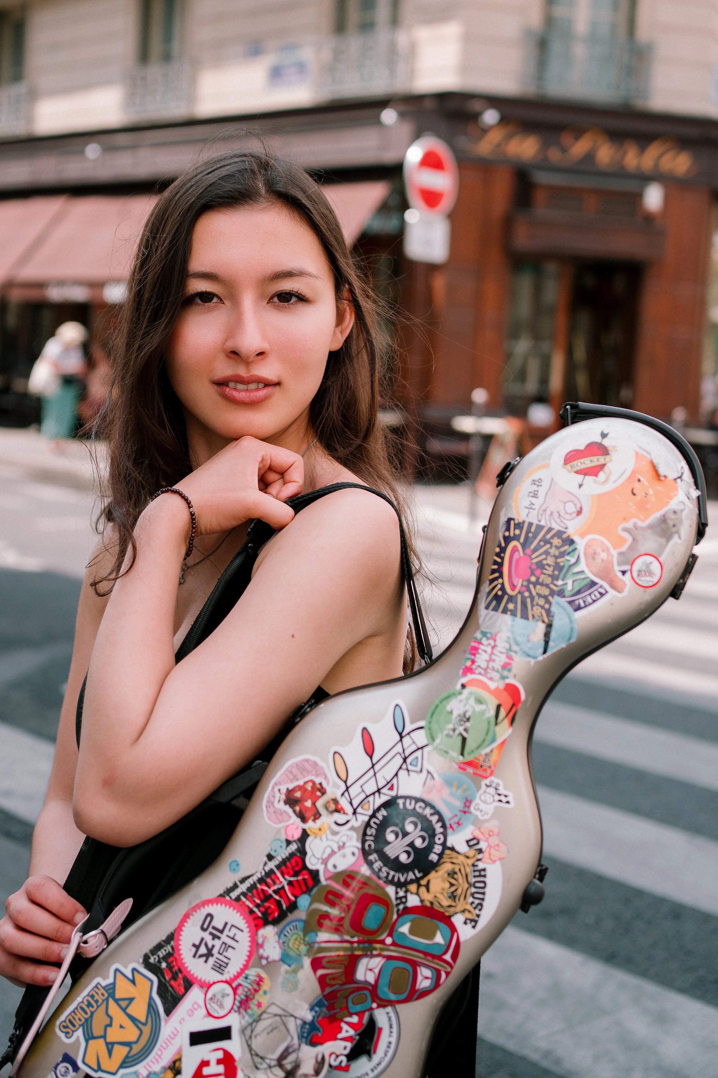 claire-boudreau-canadian-violinist-paris-portrait 2.jpg