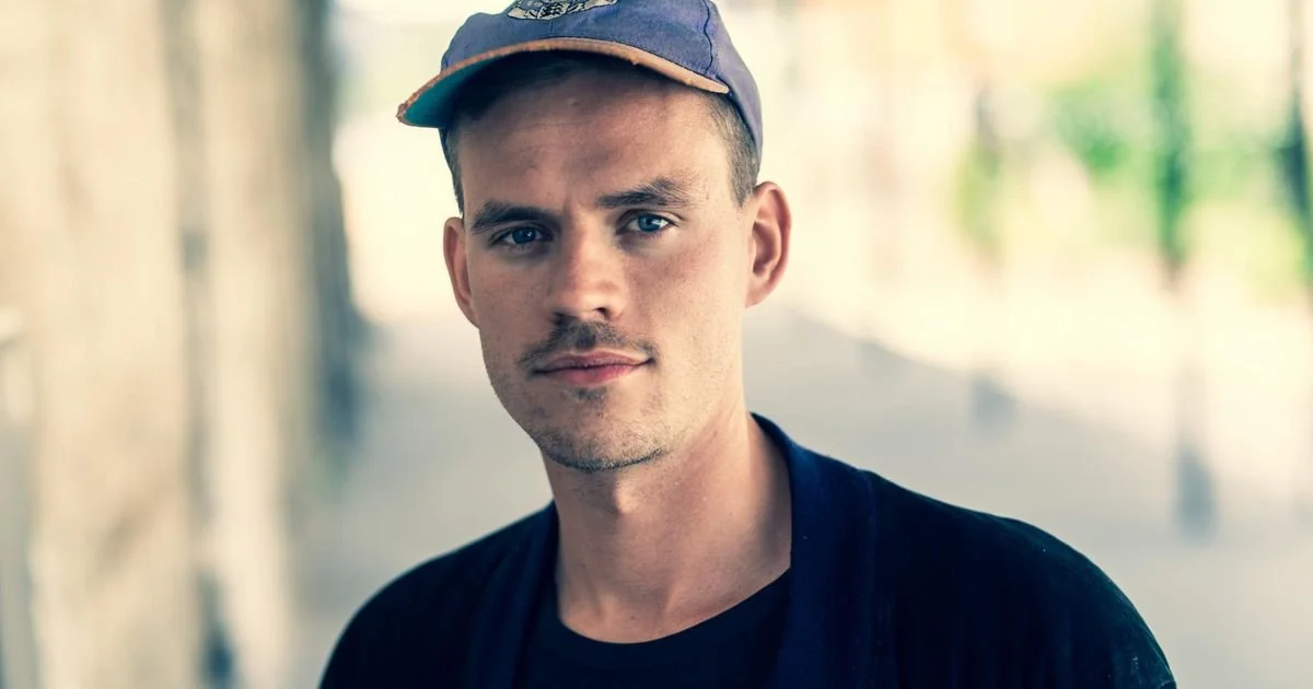 NOËP in conversation with Thea Saitzev