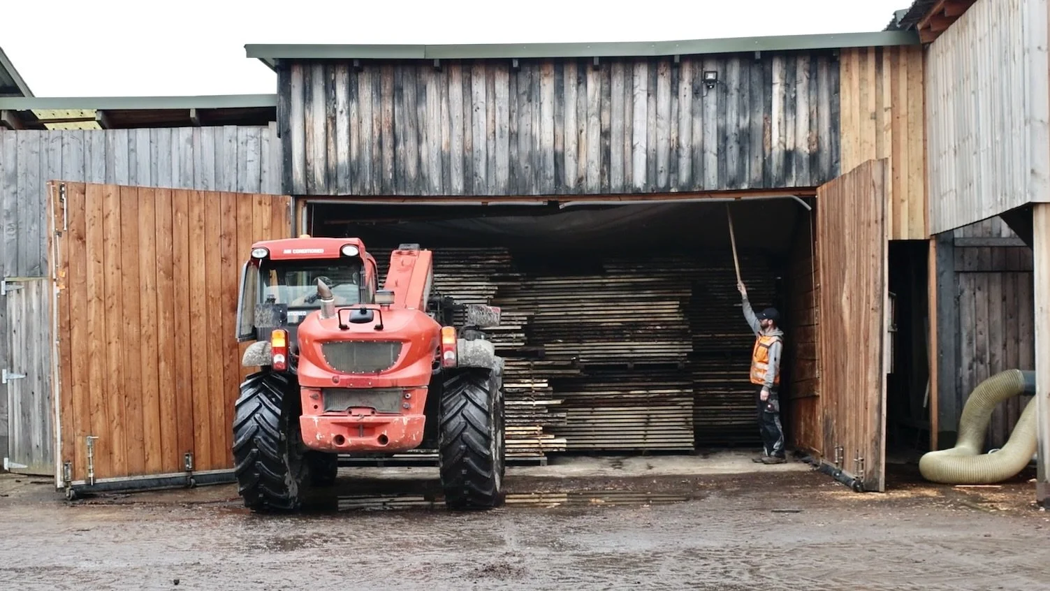 A Guide to Seasoning and Kiln Drying Hardwoods