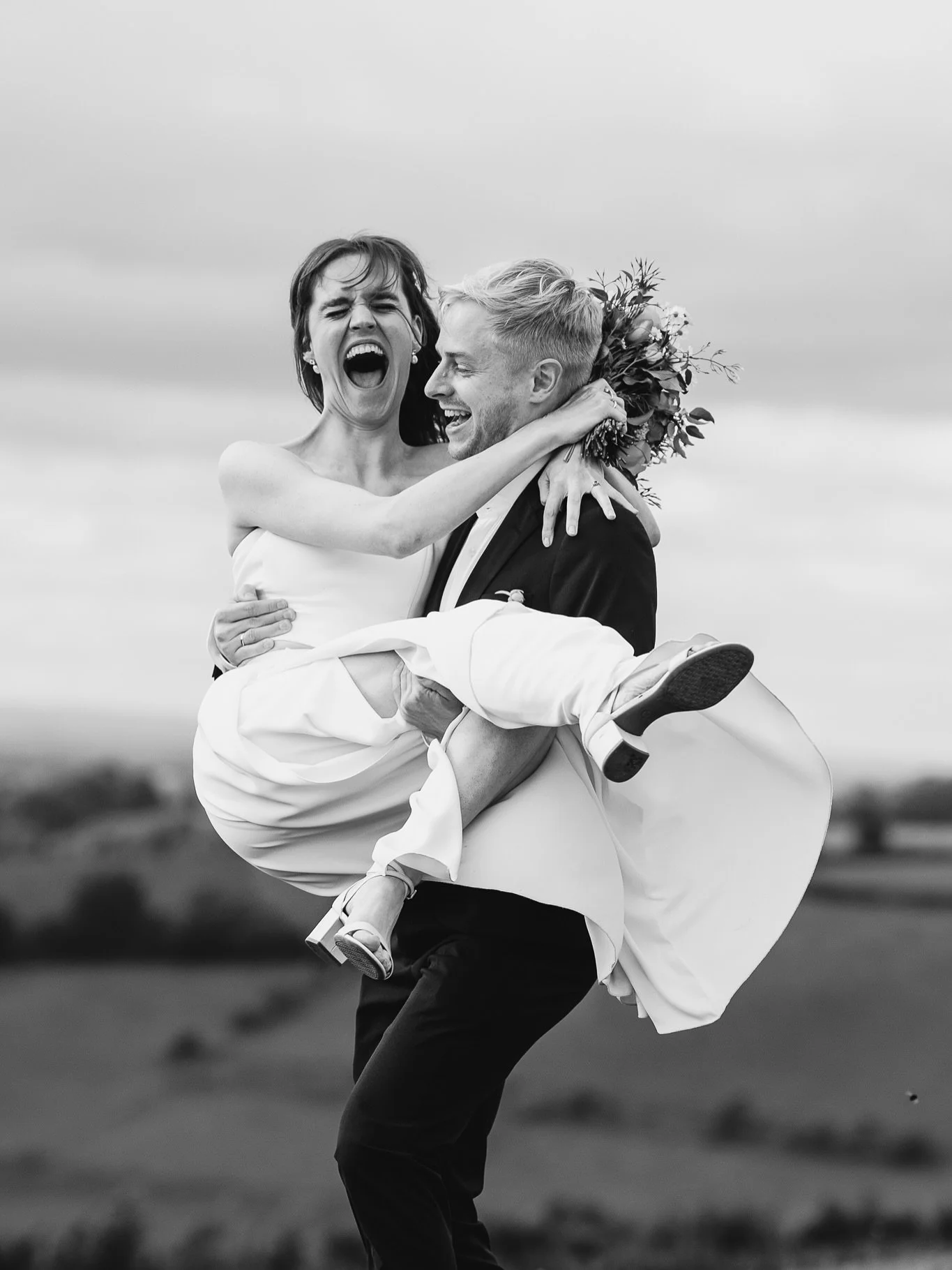 Hannah & Luke!
A packed out room for a stunning ceremony at Bath Guildhall followed by an afternoon of celebration at @roundhillbarn with views I’ll never get tired of!
Loved every minute with these two & their amazing guests. Plus a