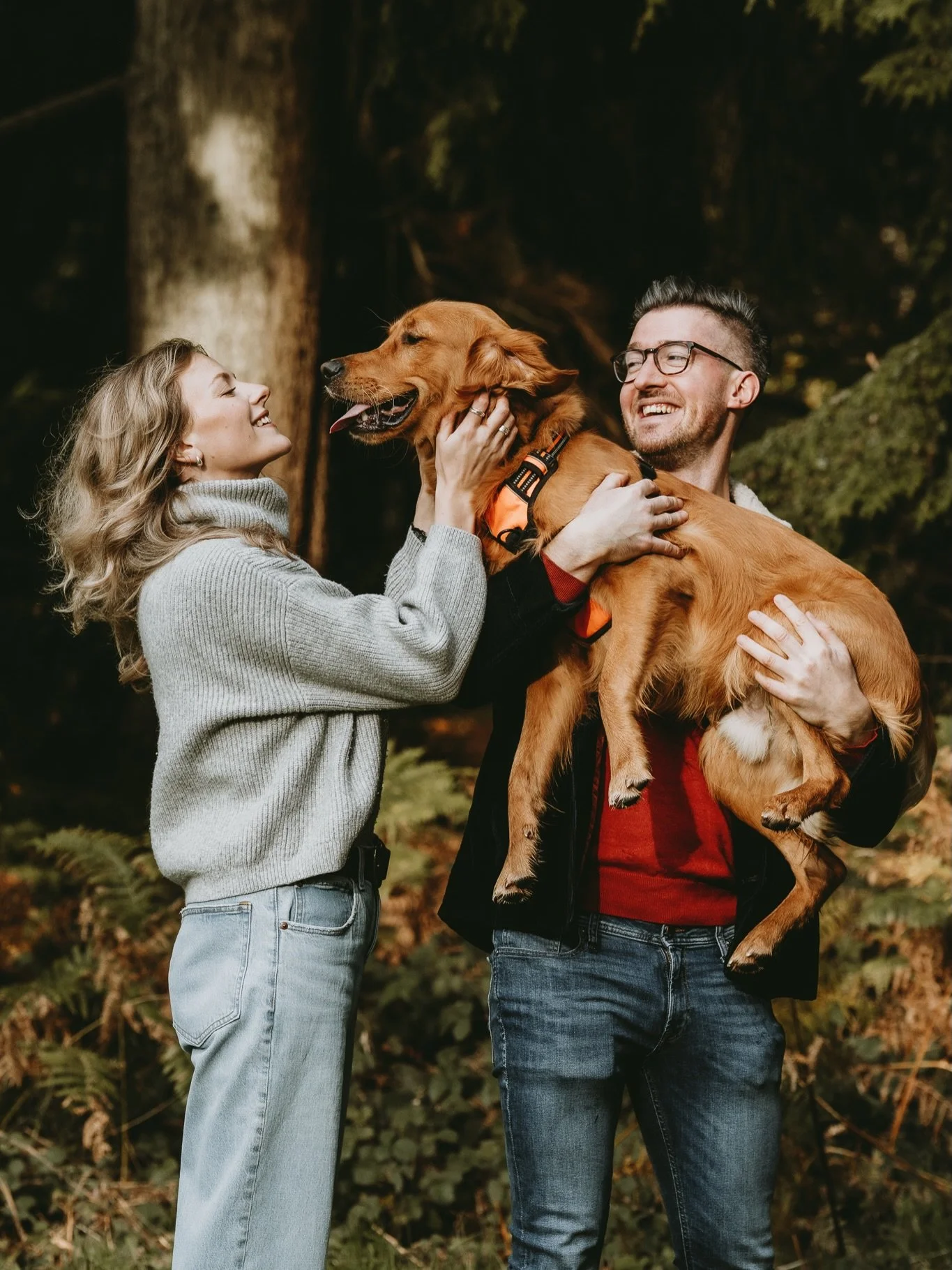 An autumnal engagement shoot for Sophie &amp; James (and their dog Murphy) at Westonbirt Arboretum. We just about caught the last of the colour before the leaves blew away.

Excited to capture their wedding day in the Malvern hills at the end of this