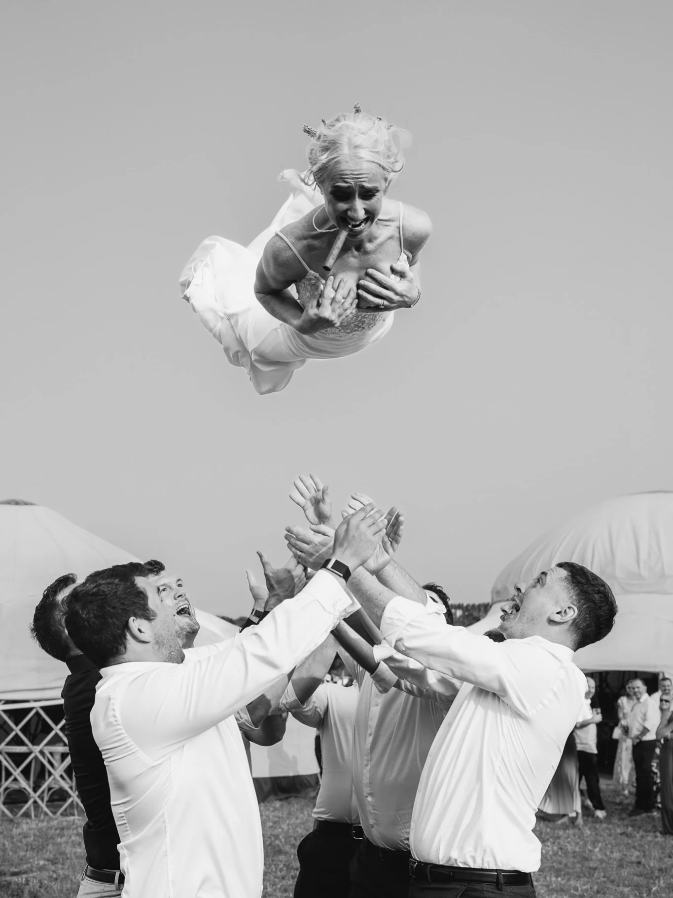 Launching brides &amp; grooms into the sky definitely a favourite for me from last season. These guys took it as a challenge, check out the height!

No one&rsquo;s been dropped so far&hellip; let&rsquo;s keep that tally running!

Big love for my frie