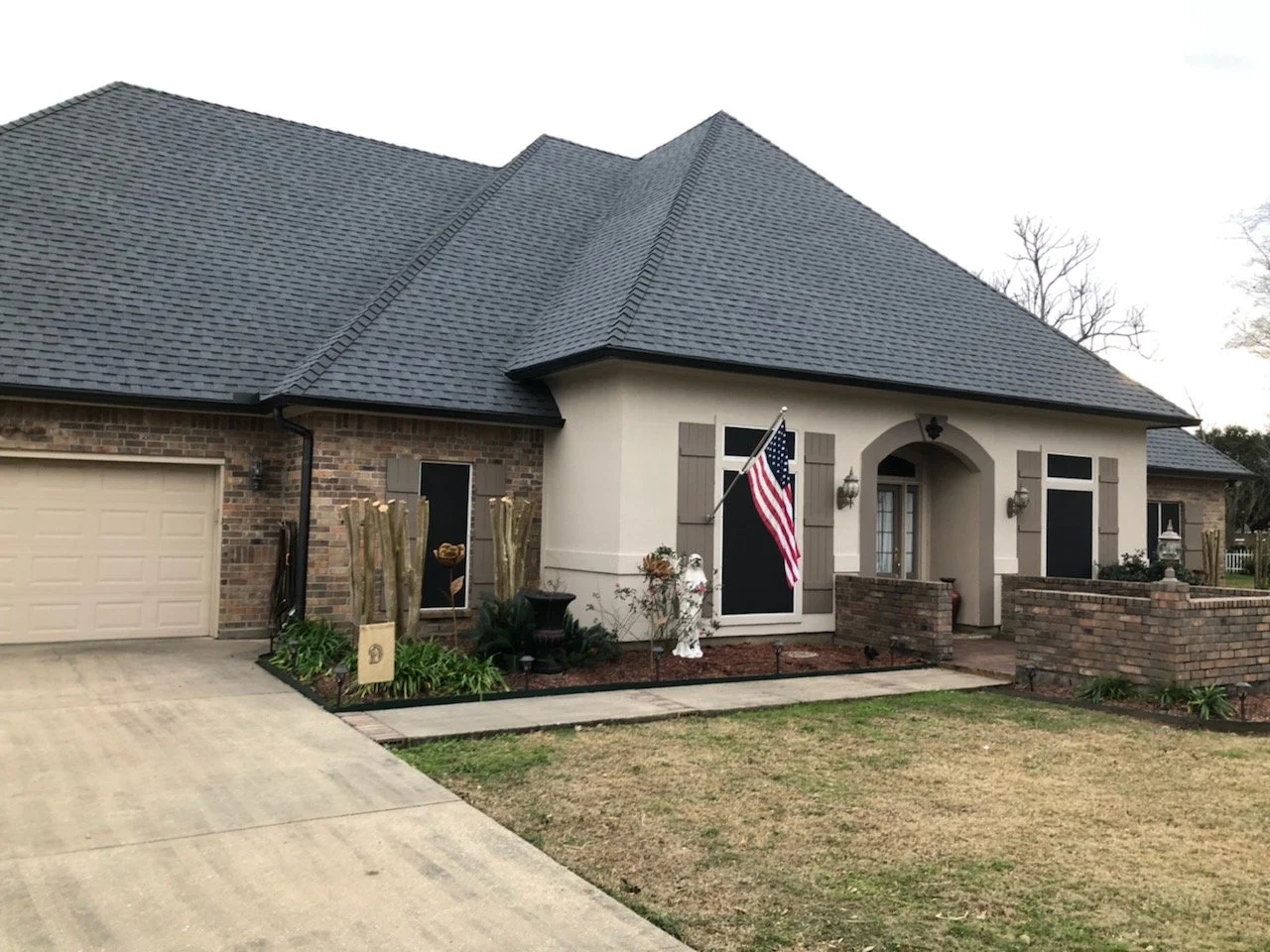 custom seamless gutter installation in Lafayette LA.jpg