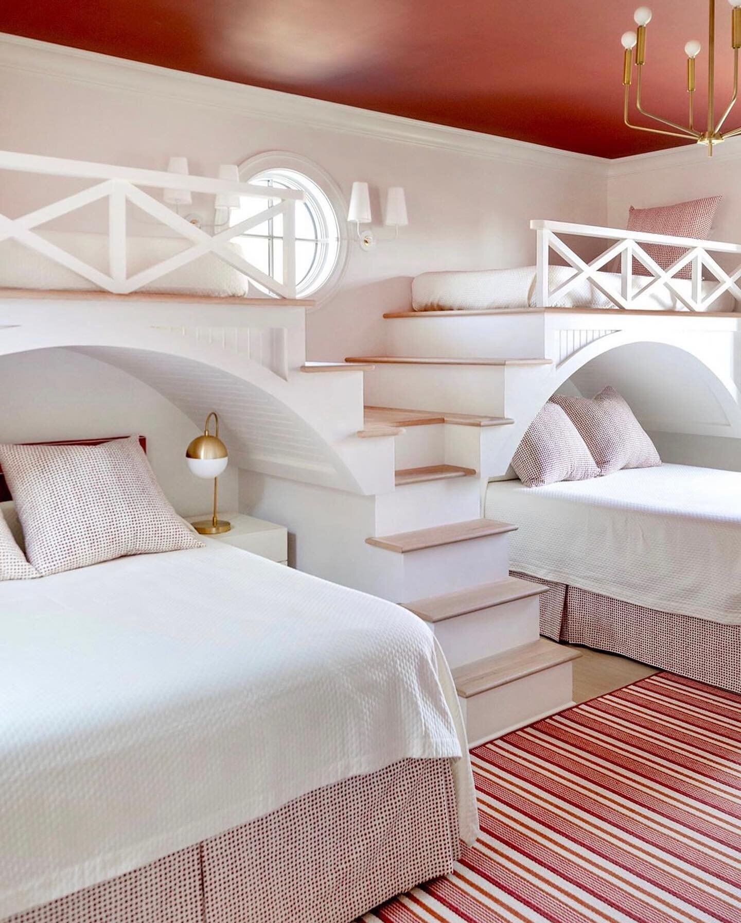 Thank you @lesleemitchell for capturing this bunk room so perfectly. Cannot wait to see the rest of the photos from out shoot last week at our client&rsquo;s beach house!
#interiordesign #carolinacoast #lowcountry #beachhouse #coastalliving #coastali