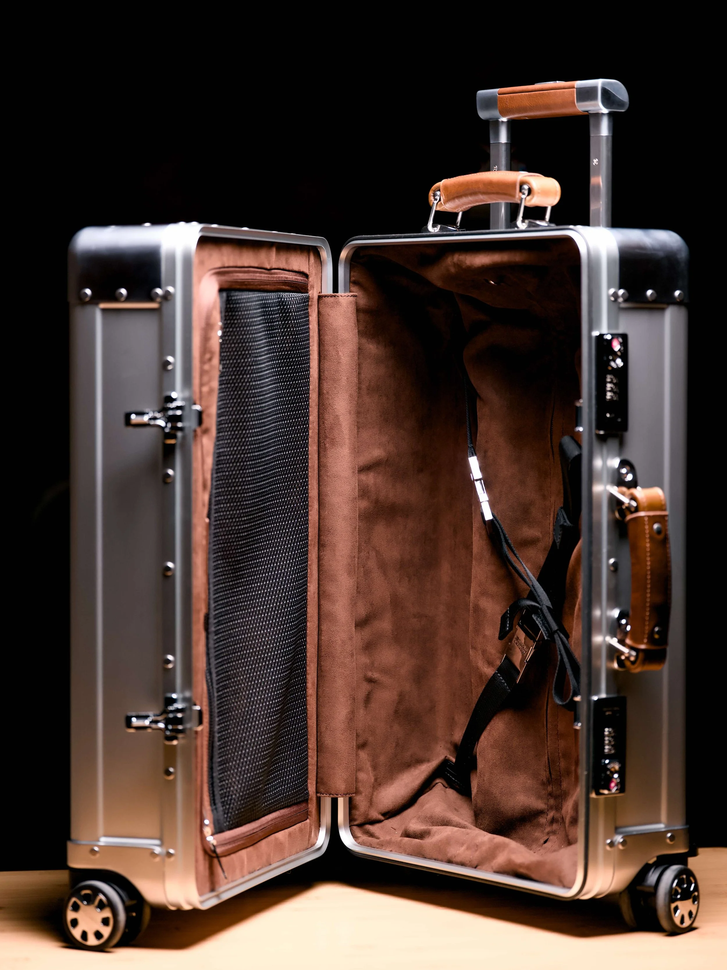 Sterling Pacific 40L Carry-On Review: Premium Aluminum Luggage Built for A Lifetime