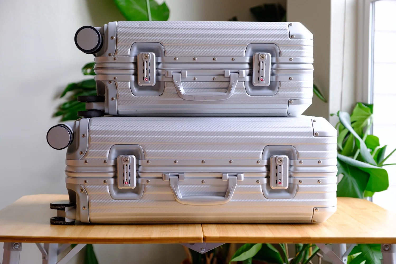 MVST Select Trek & Space Aluminum Travel Luggage Full Review — Signed