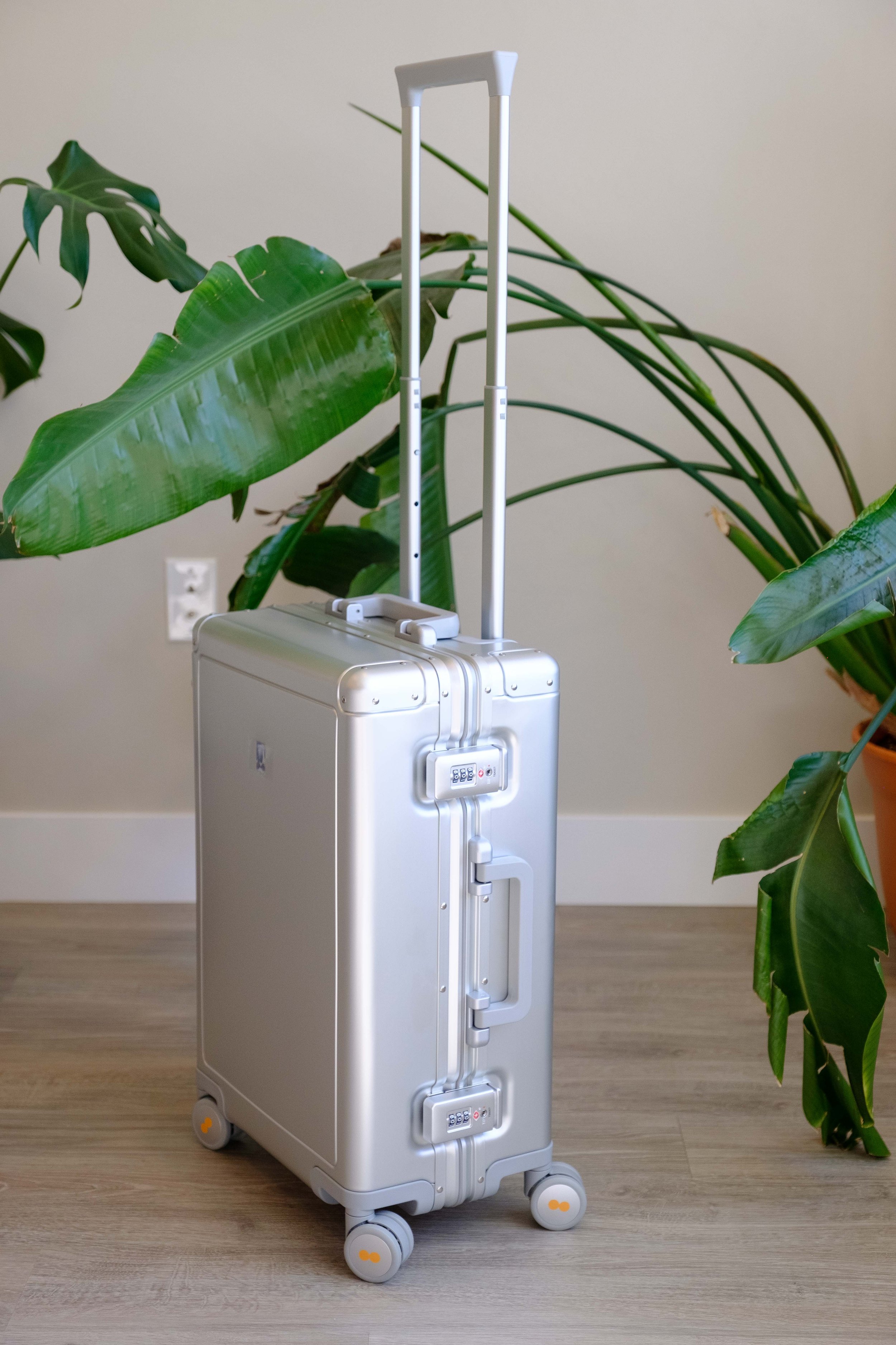 Level8 Luggage Review: Aluminum Gibraltar Suitcase — Signed + Sojourner