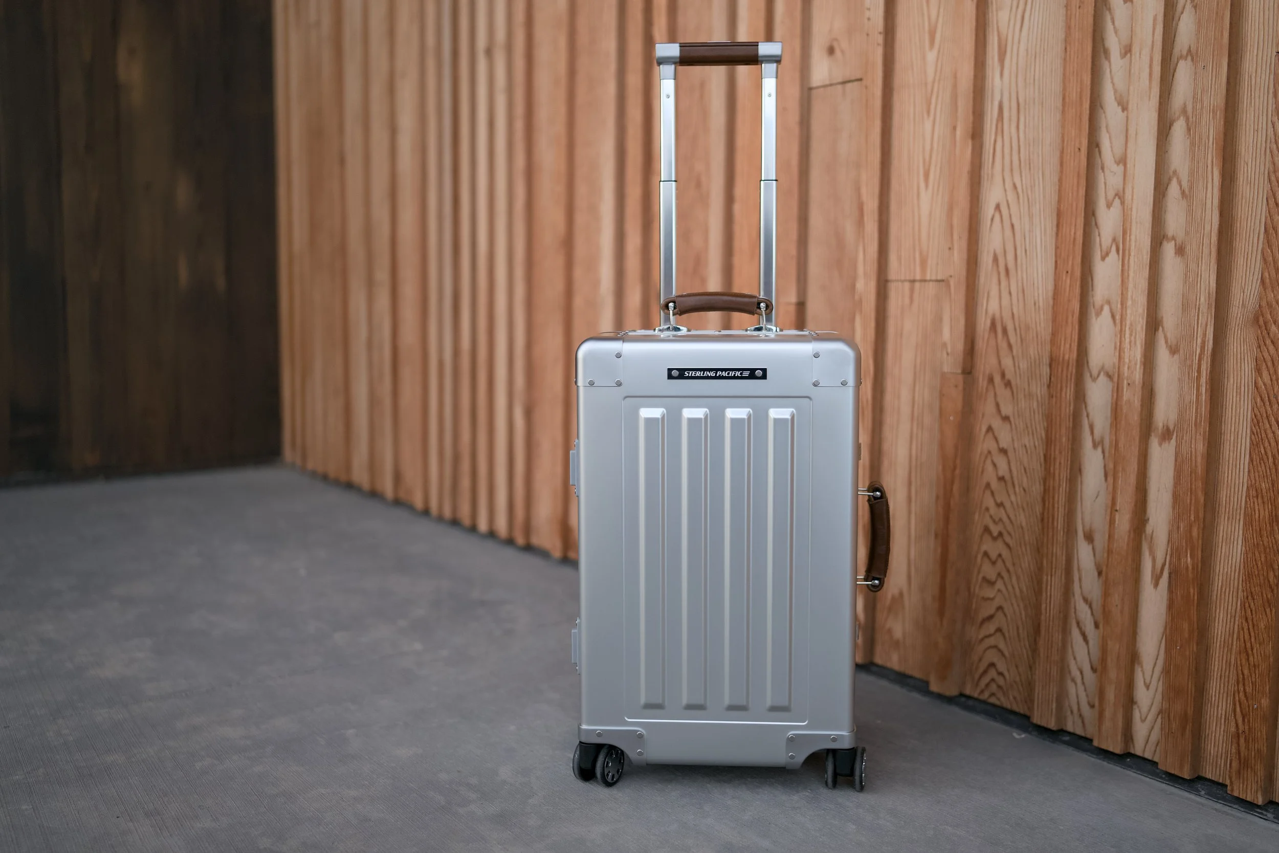 Sterling Pacific 40L Carry-on with the trolly handle extended