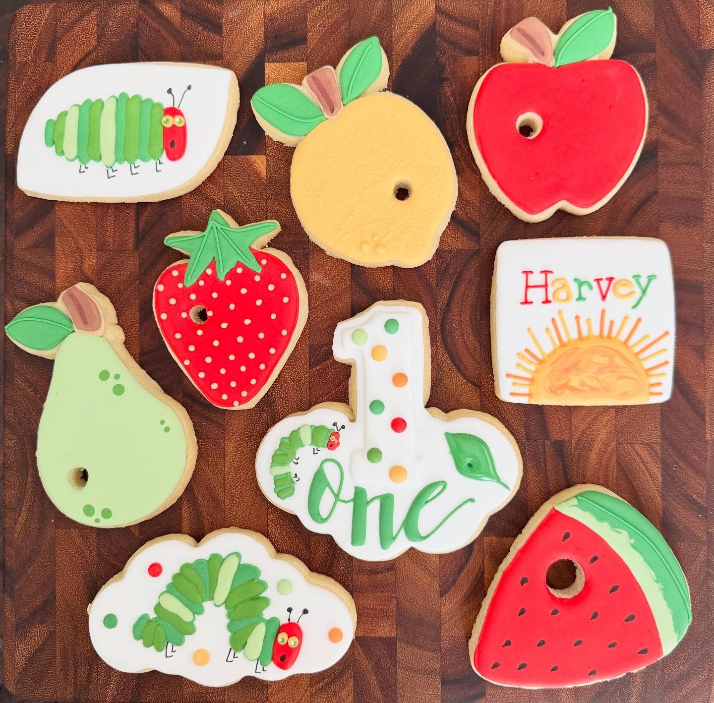 I hope a certain “very hungry caterpillar” had a super fun 1st birthday!!!
Happy Birthday, Harvey!
#saltedsweetsbykeely
#ForTheLoveOfCookies
#ForTheLoveOfBirthdays