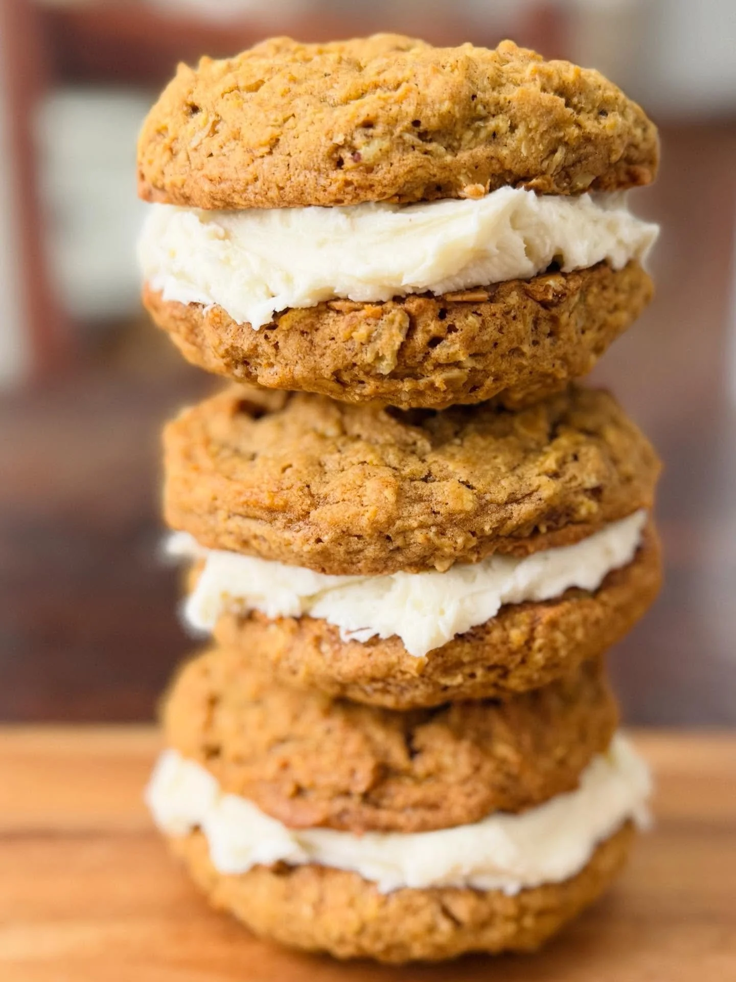 I bet you didn&rsquo;t know you needed one of these today&hellip;

Oatmeal pumpkin~pecan cream pies with vanilla bean buttercream 😍

I had a bite for breakfast because oatmeal 😘

*Reminder: Don&rsquo;t forget to get those Thanksgiving orders placed
