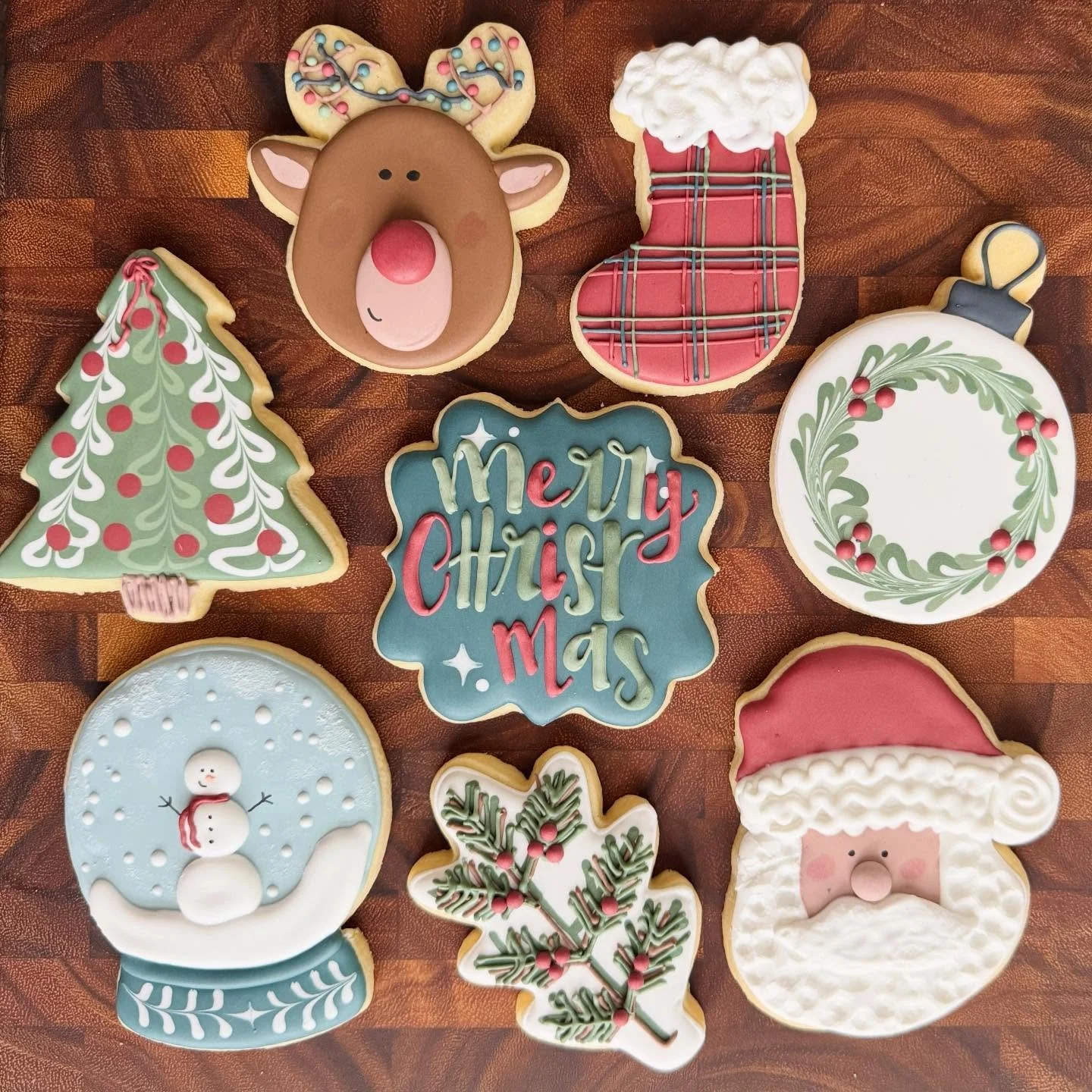 2025 Christmas set debut! FINALLY!

These are my favorites&hellip; I&rsquo;m loving the burgundy, navy, and green combination! 😍

LIMITED SPACE AVAILABLE for orders before Christmas! 

#saltedsweetsbykeely
#woodstockgabaker
#localcookier
#ForTheLove