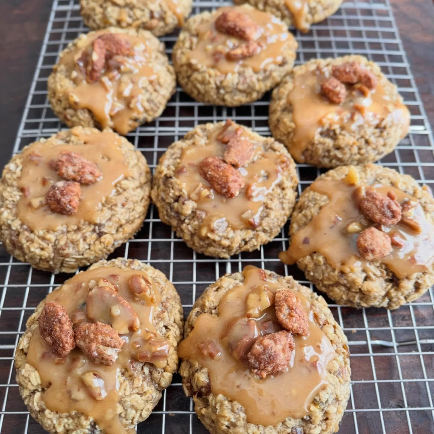 Just a lil&rsquo; something to make you hungry&hellip;

Oatmeal raisin with pecans, bourbon caramel drizzle, and extra praline pecans on top 😋 (also known as Drew)

I may or may not have snagged one for Jason and I to share before these went out the