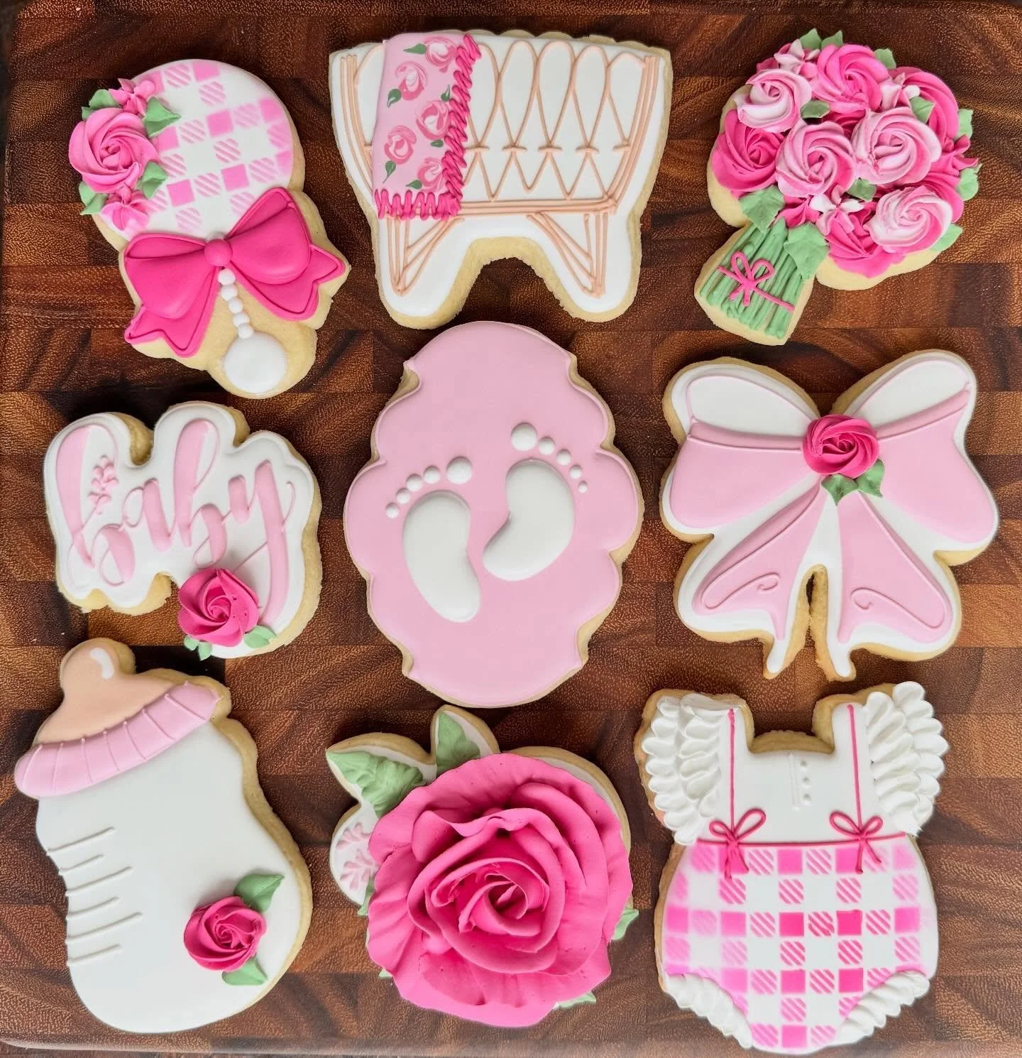 Ooooh, it&rsquo;s a girl! Look at all that pink! 💕

#saltedsweetsbykeely
#woodstockgabaker
#ForTheLoveOfCookies
#fortheloveofbabies
#localcookier