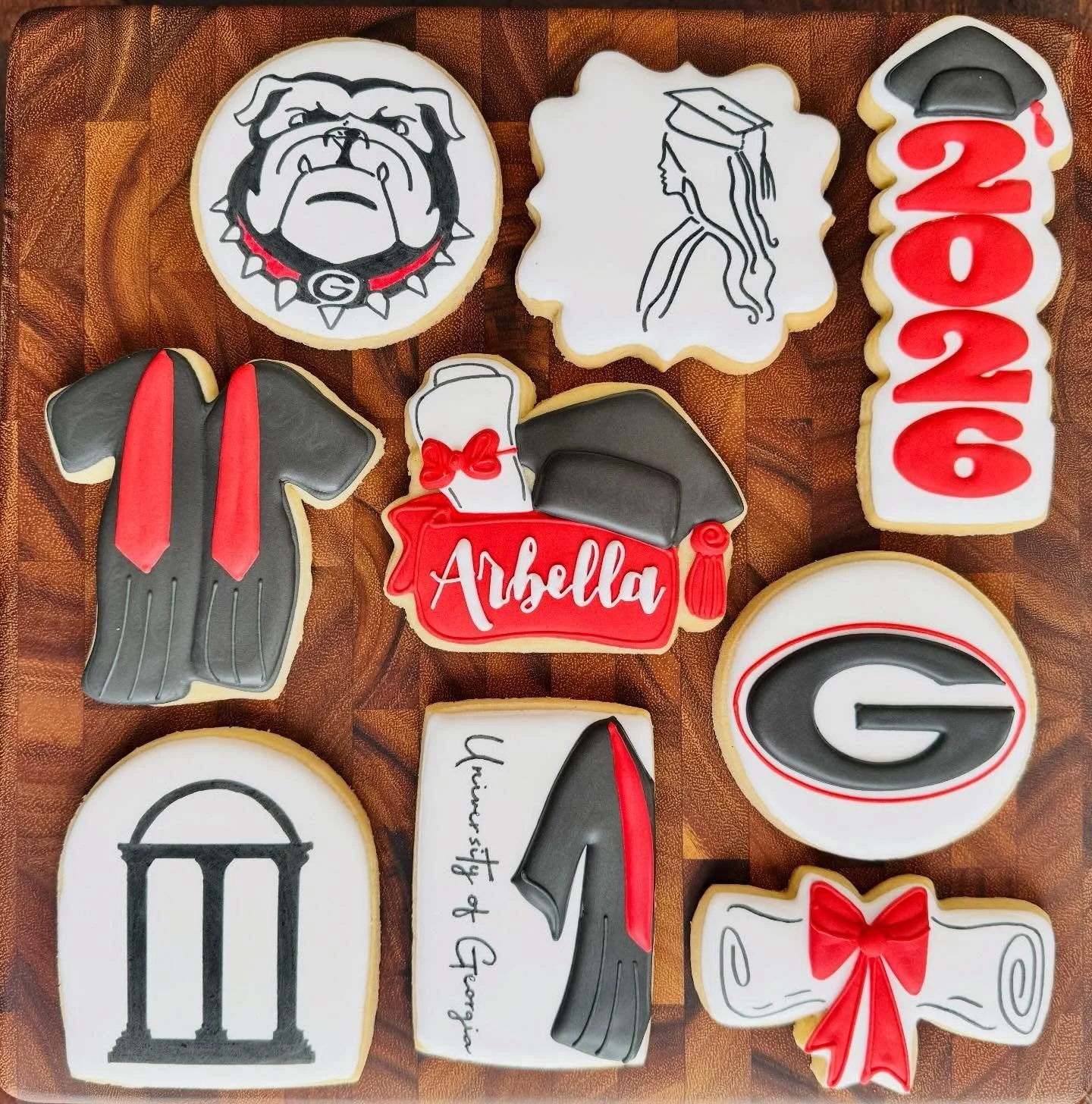 Graduation season is here!

Congratulations on your hard won accomplishments! You deserve all of the celebration! 

&ldquo;Go confidently in the direction of your dreams. Live the life you have imagined.&rdquo;~Henry David Thoreau

&ldquo;Go Dawgs! S