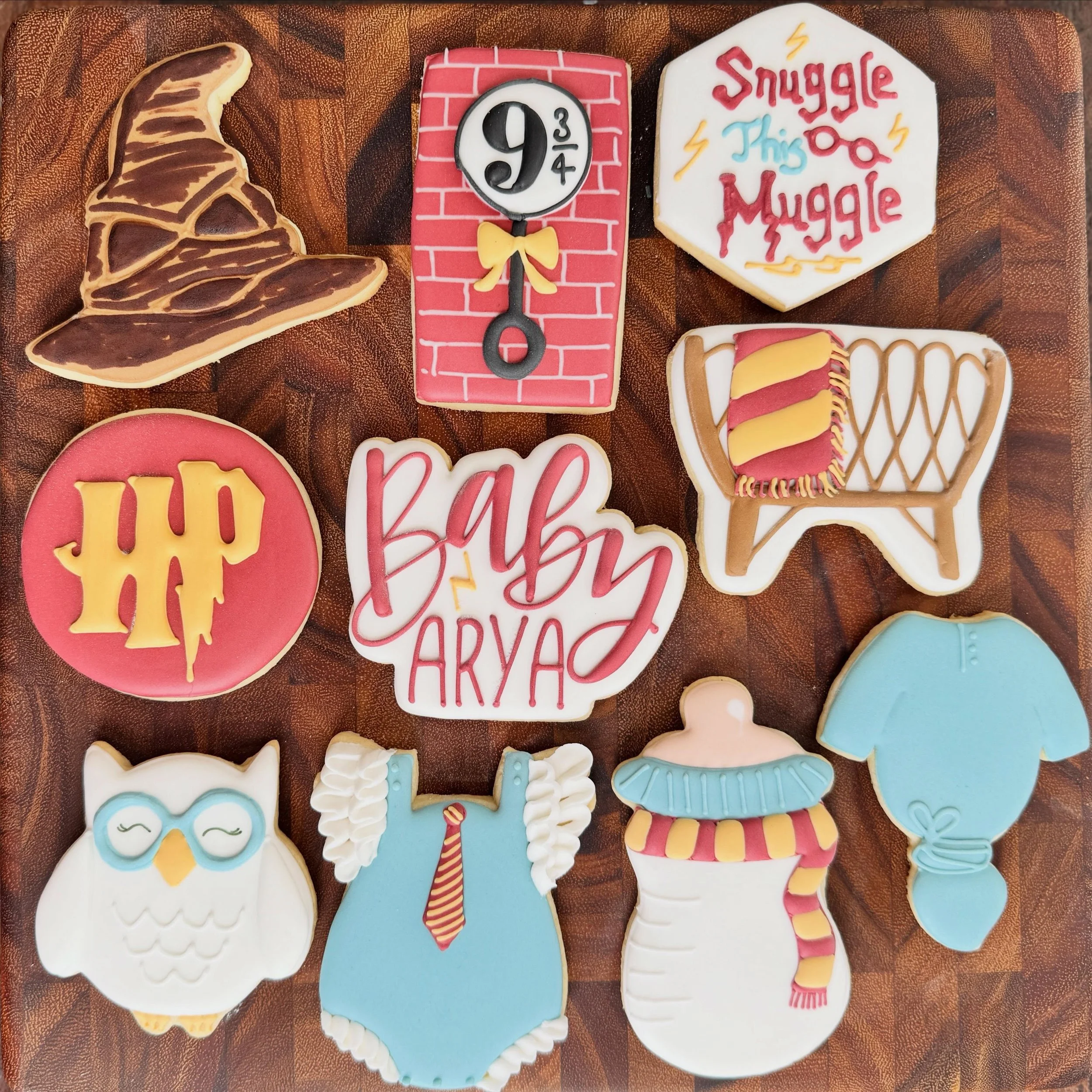 Ummmm, how cute are these????

Send me your invitation and I&rsquo;ll make it happen! I absolutely love when a customer trusts my creativity and it all comes together! It is truly the best compliment 💞

#saltedsweetsbykeely
#woodstockgabaker
#localc