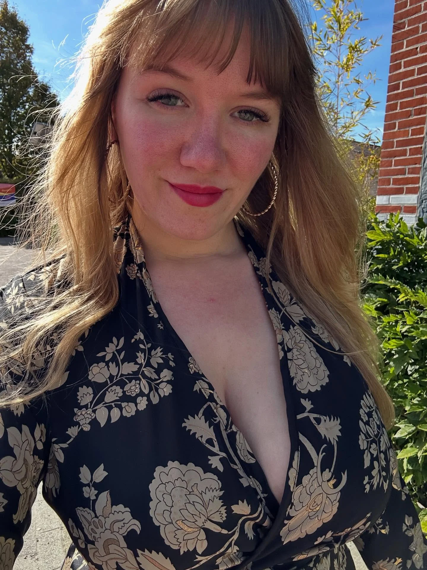 Enjoying the final rays of sunshine ❤️🤗 #woman #summersnotoveryet #woman #blonde